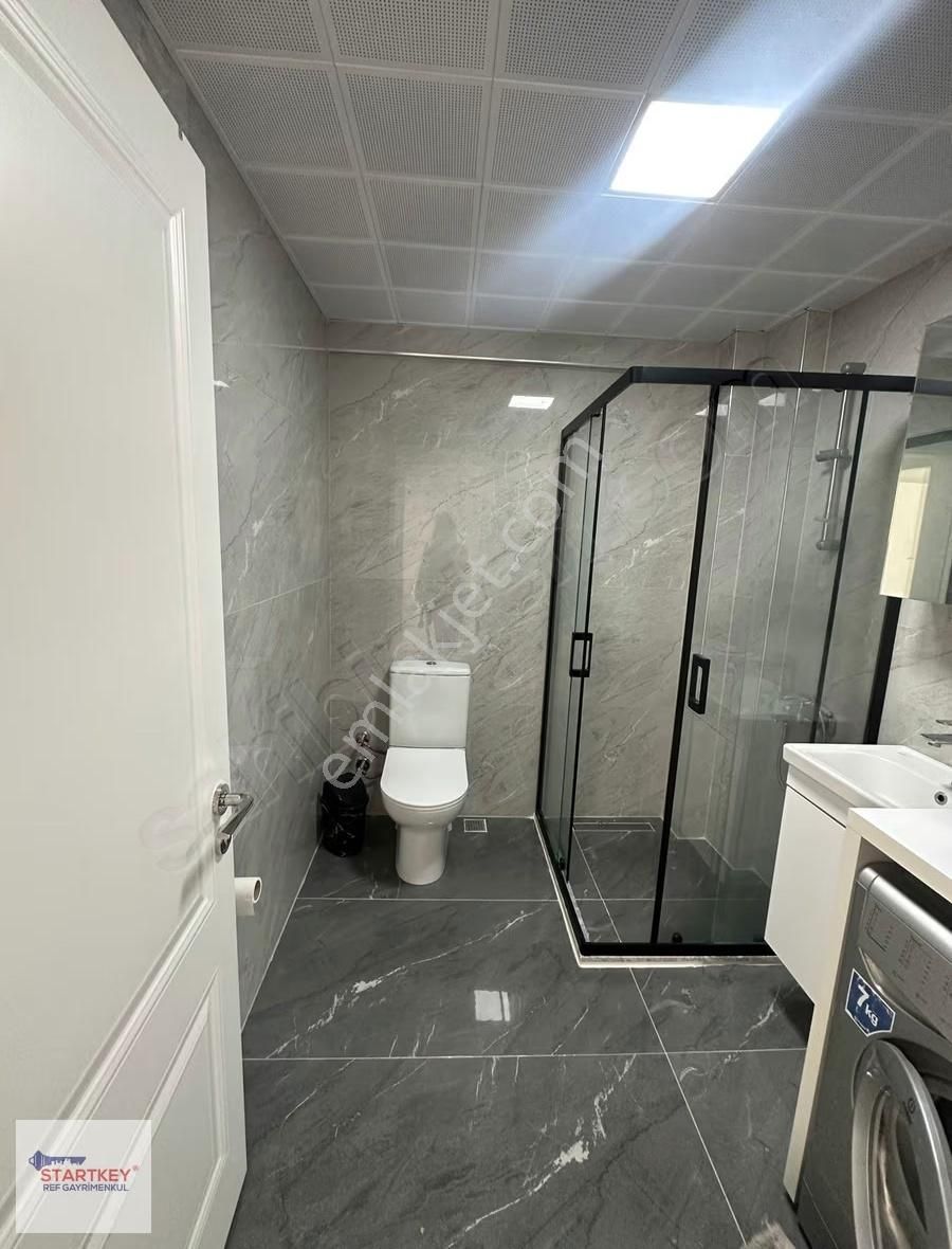 Yeni Foça'da Havuz Manzaralı Kiralık 1+1 Eşyalı Daire - Görsel 3