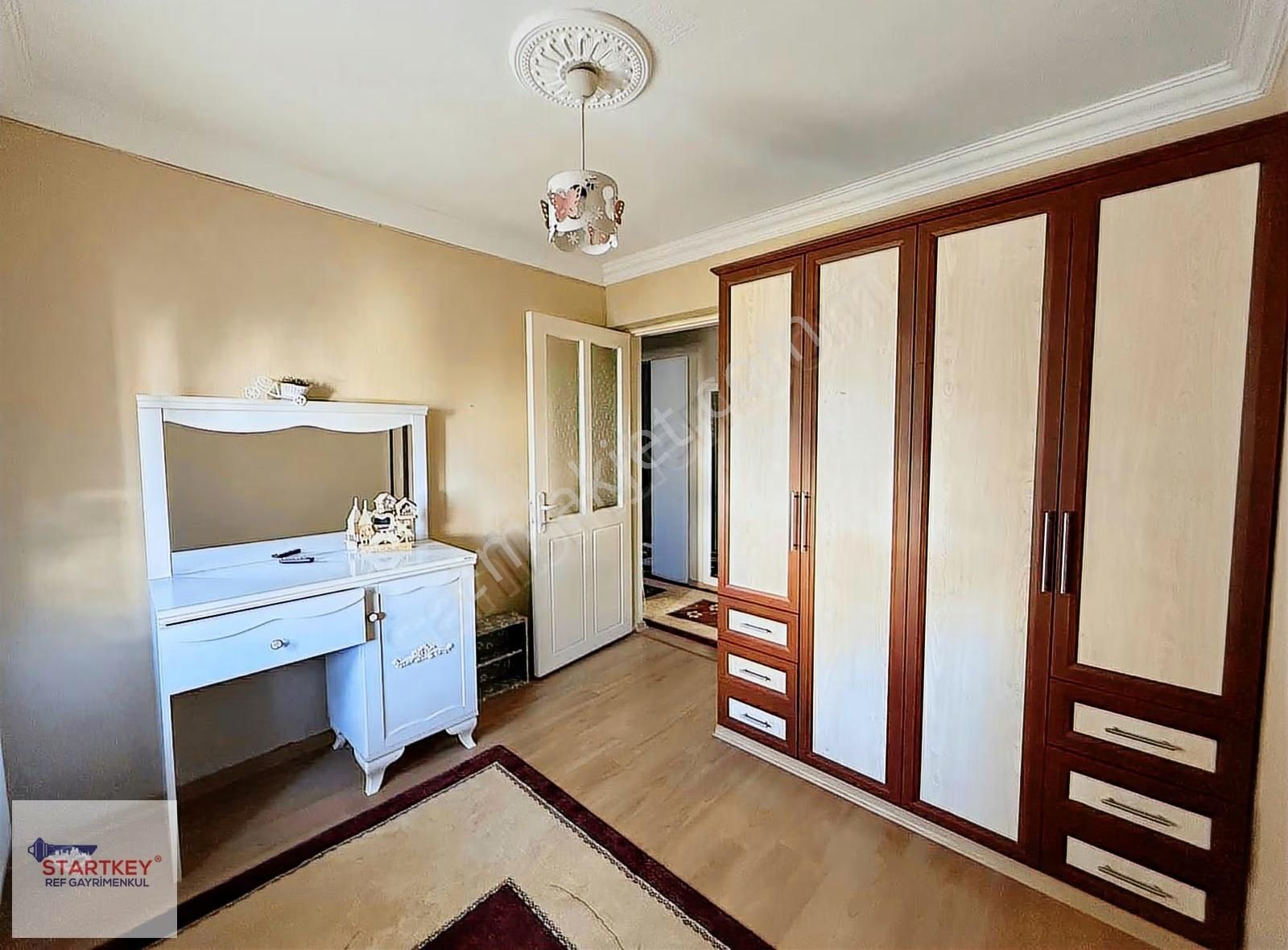 Merkezi Konumda 3+1,115 M² Ara Kat Eşyalı / Eşyasız - Görsel 15