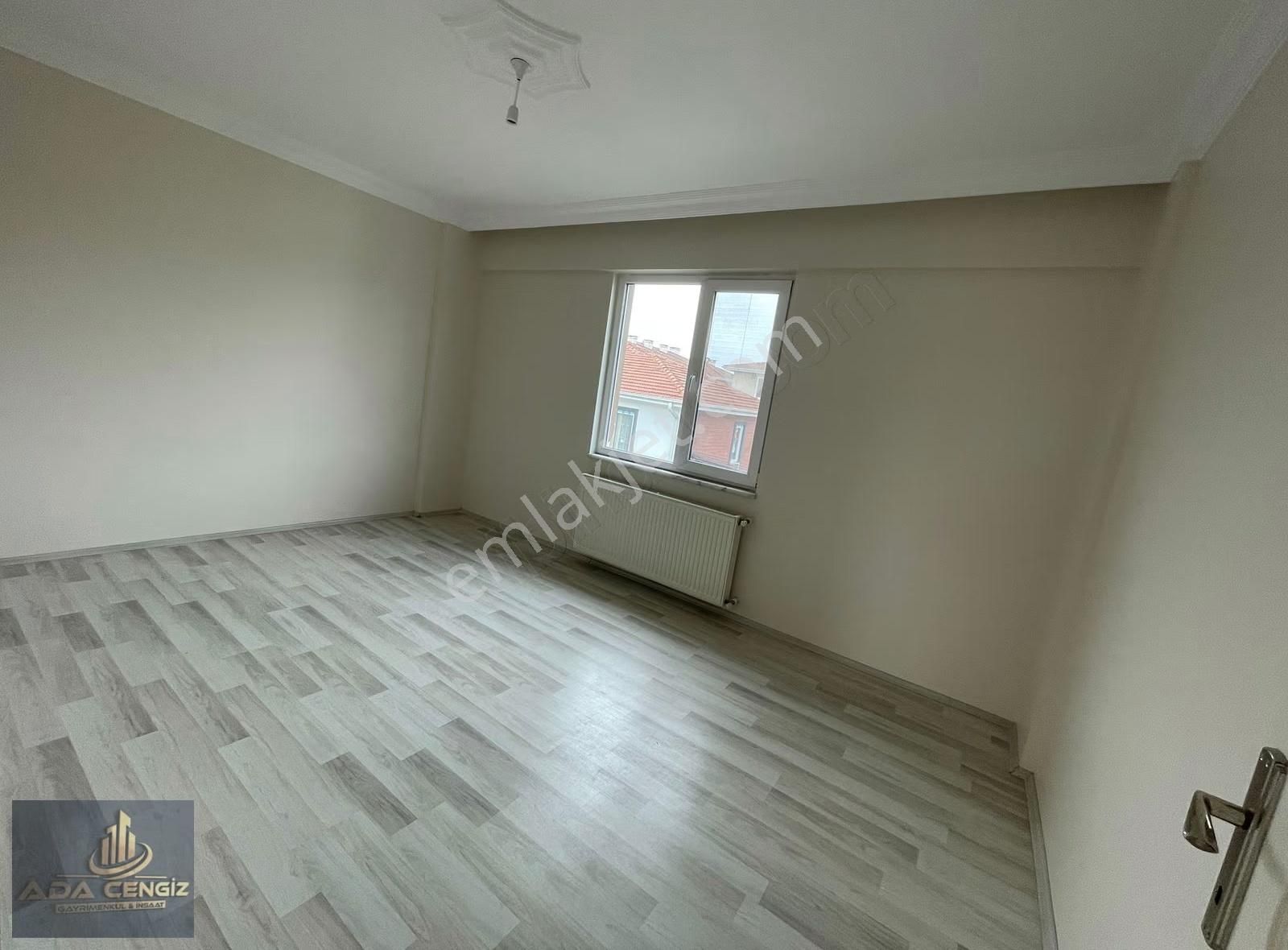 Serdivan Köprübaşında 2+1 150 M2 Kapalı Garajlı Geniş Daire - Görsel 28