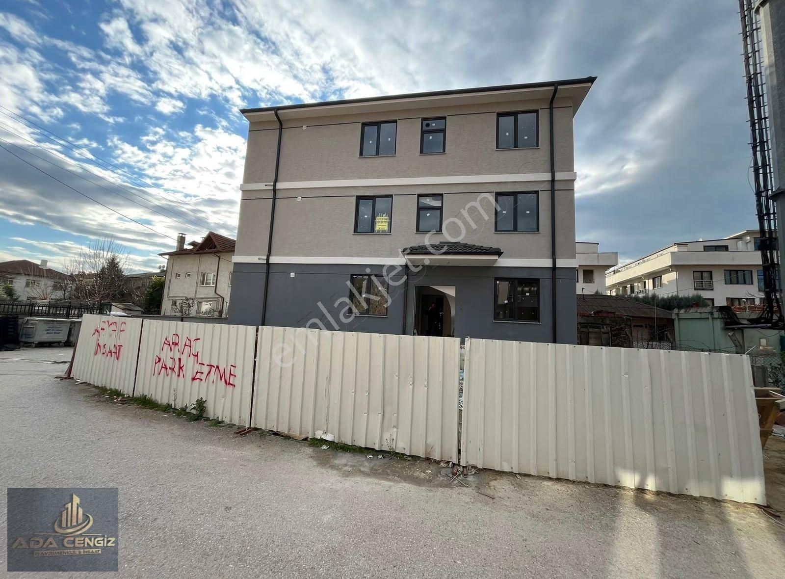 Yorgalar Mezarlığı Civarında 3+1 10 M2 Ebeveyn Banyolu Daireler - Görsel 6