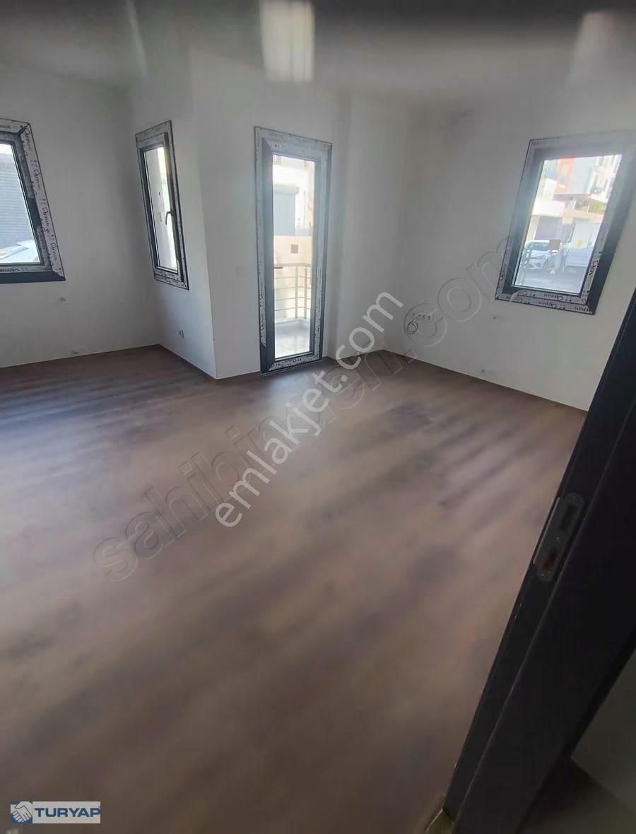 Mumcular Merkezi Konumda Satılık 2+1 Daire - Görsel 5