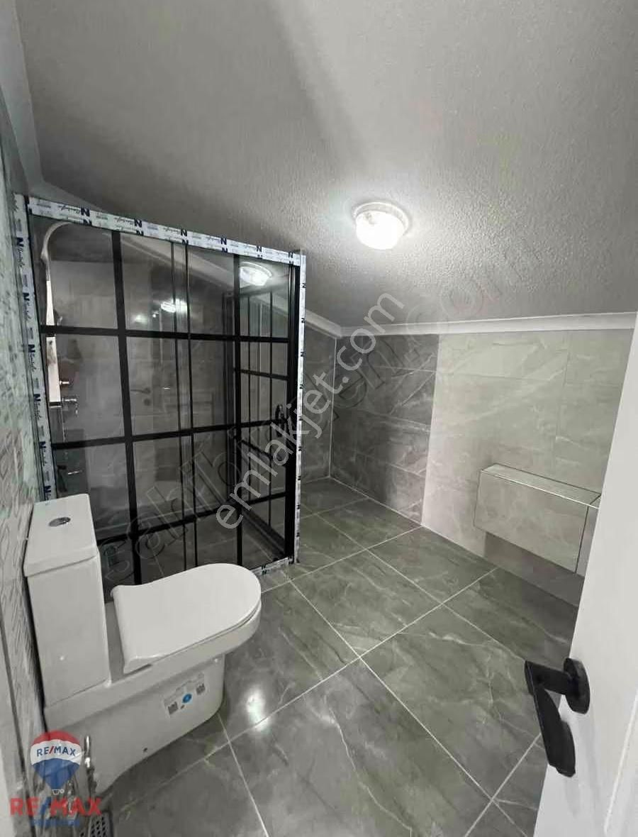 Kalafat'ta Satılık 3+1 Tribleks Villa- Fiyat Performans - Görsel 23