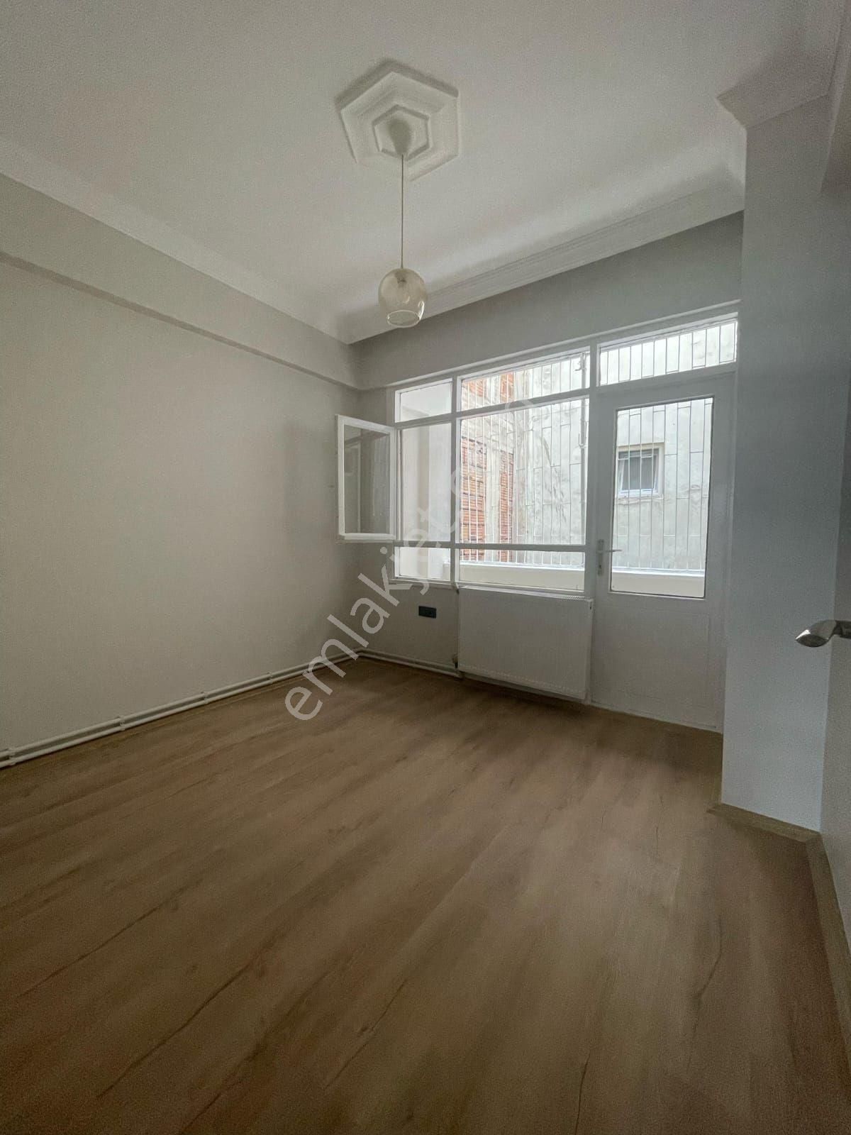 Furkan Emlak'tan Kadıköy Mevkisinde 3+1 1.kat 130m2 Masrafsız - Görsel 10