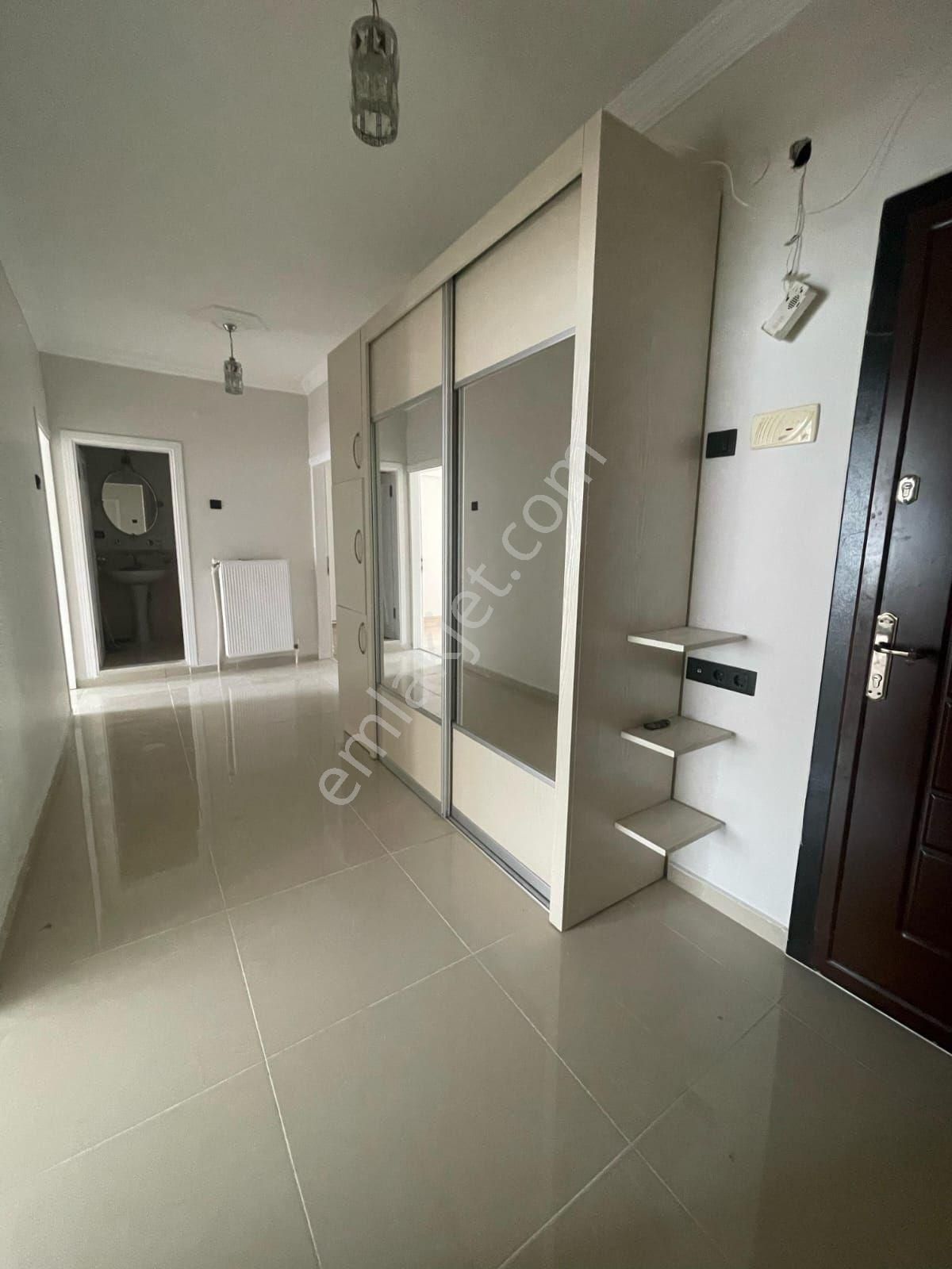 Furkan Emlak'tan Kadıköy Mevkisinde 3+1 1.kat 130m2 Masrafsız - Görsel 7