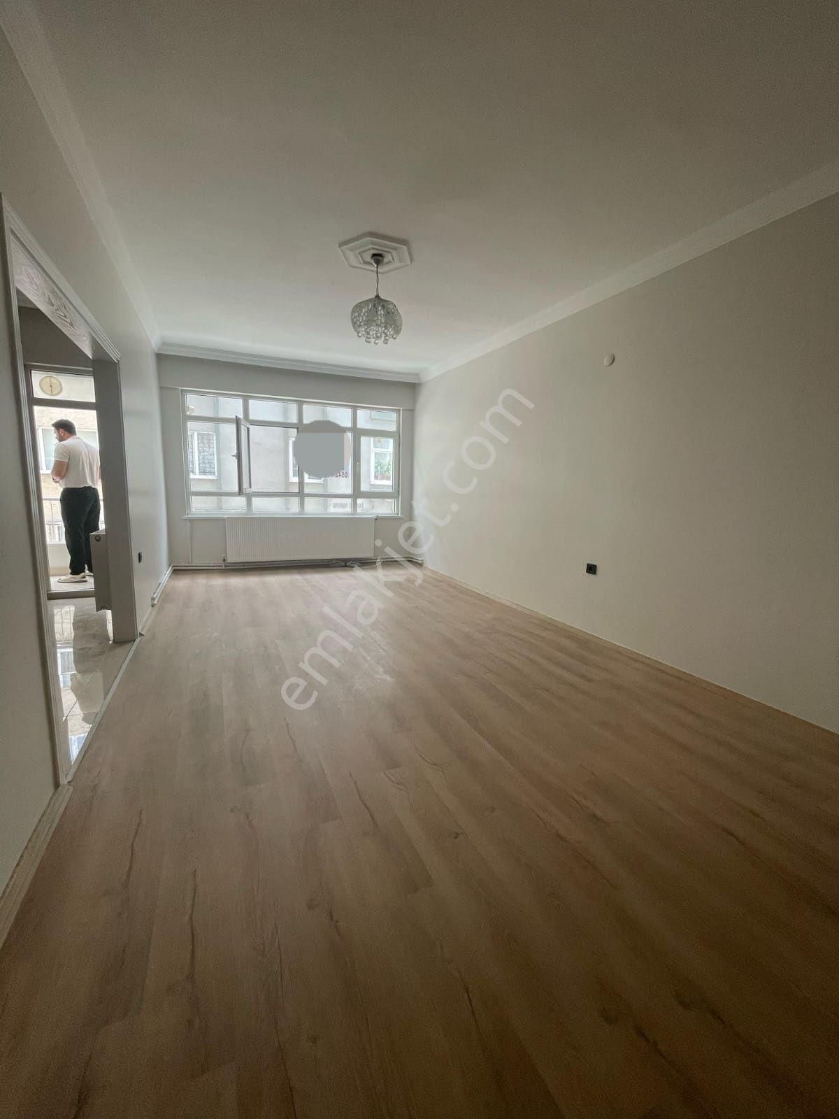 Furkan Emlak'tan Kadıköy Mevkisinde 3+1 1.kat 130m2 Masrafsız - Görsel 4