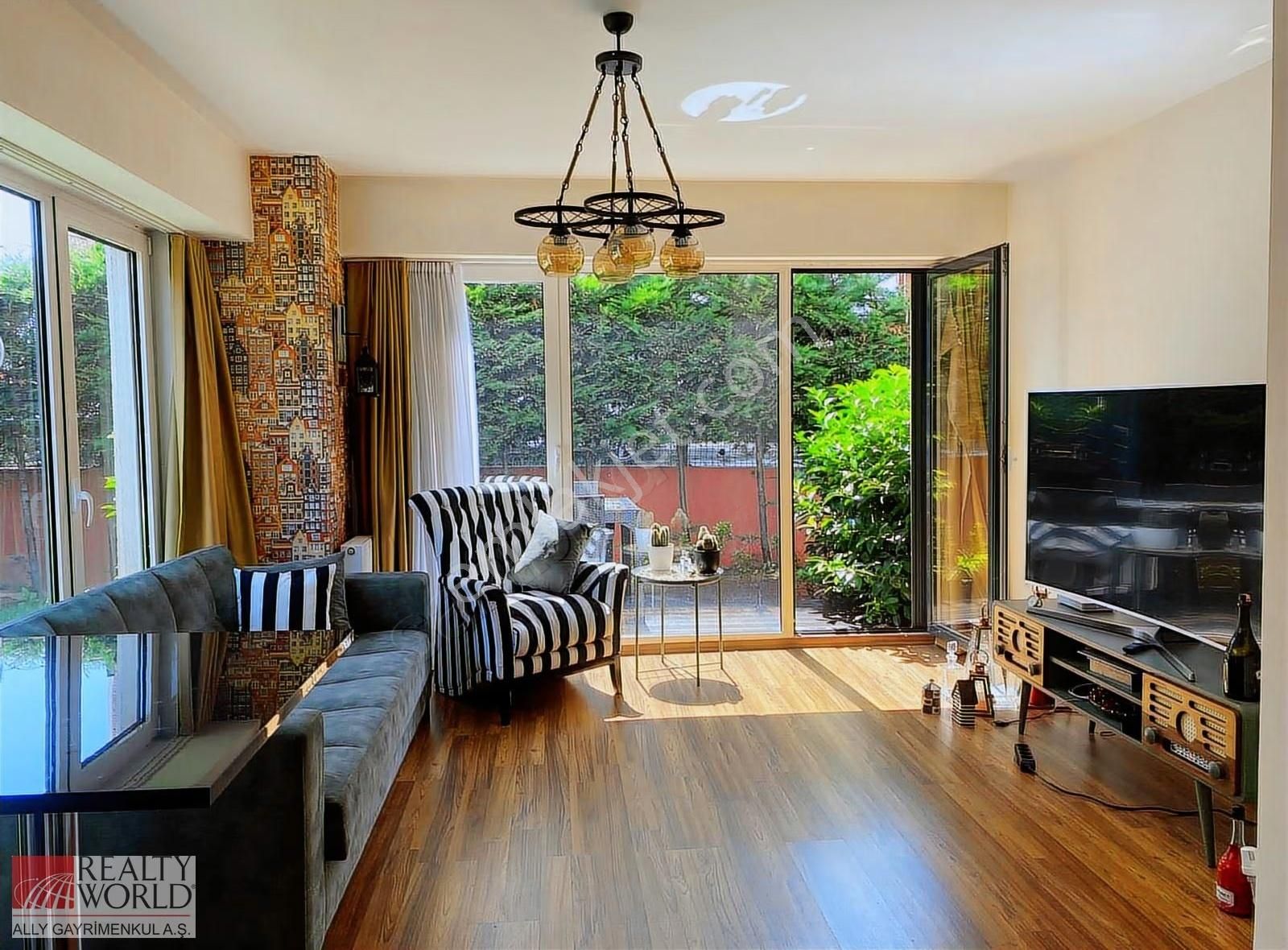 M7 Metroya 50 Metre Site İçi Bahçe Katı Eşyalı Kiralık Daire