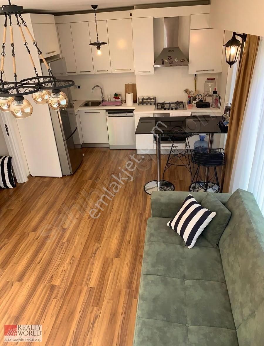 M7 Metroya 50 Metre Site İçi Bahçe Katı Eşyalı Kiralık Daire - Görsel 9