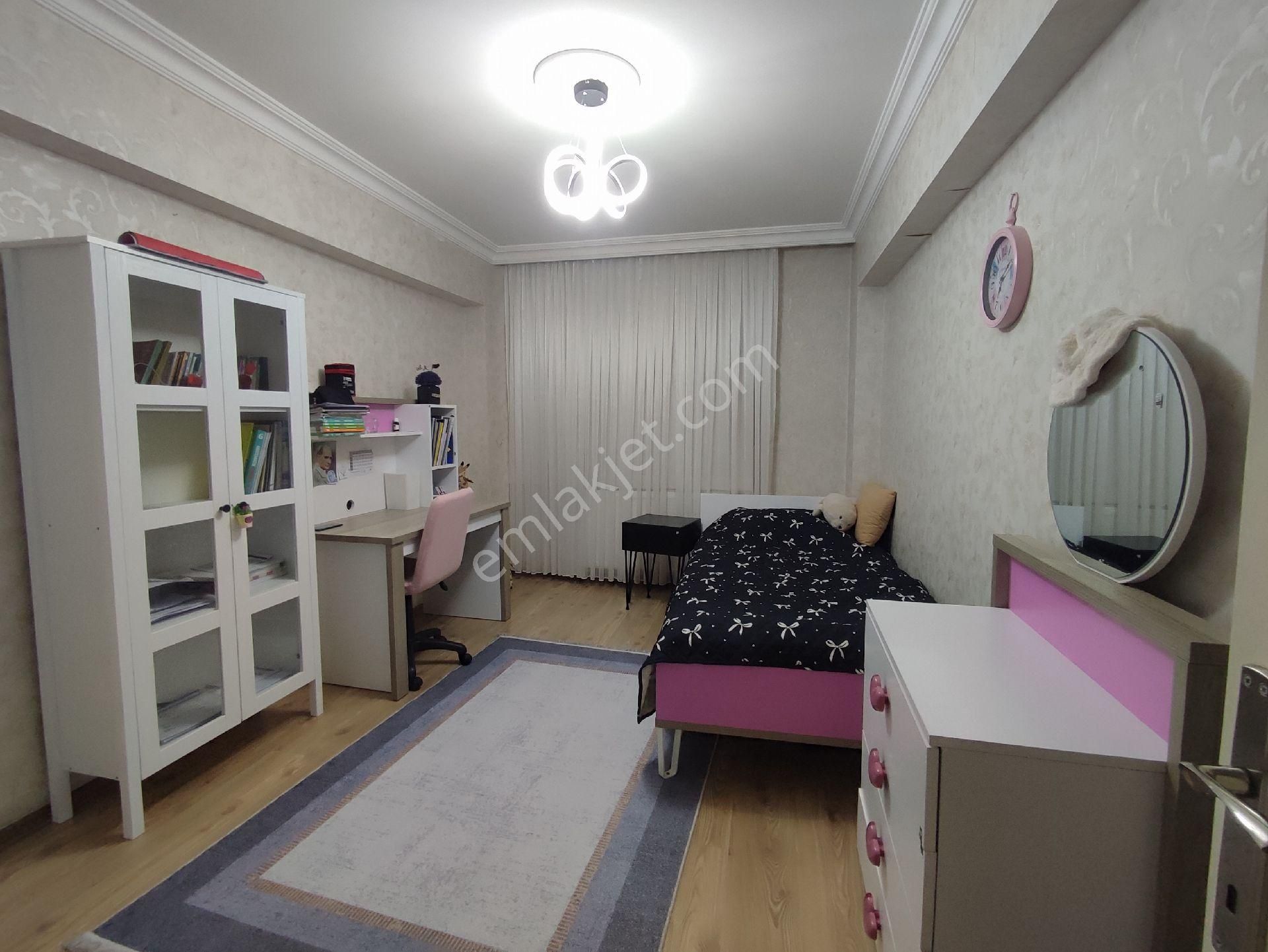 Topçu Mh Özel Geniş 77 M Bahçe Çift Banyo 3+1 Satılıkyapiılı Aire - Görsel 15