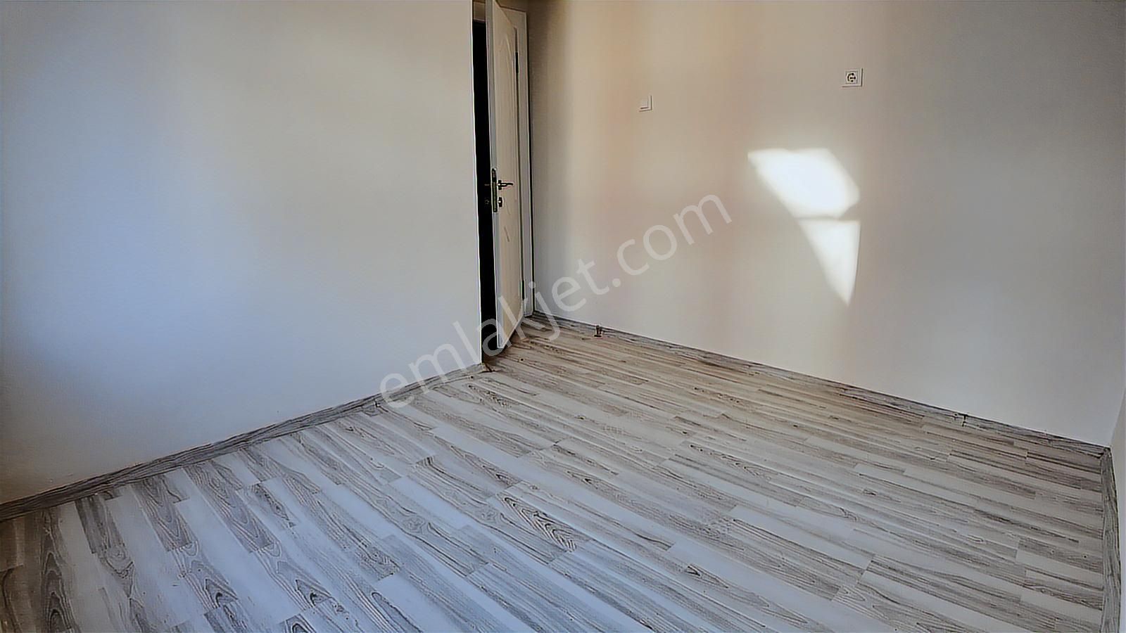 Daire Baştan Aşağı Komple Yenilendi. Kiralık 3+1 Yapılı Daire - Görsel 10