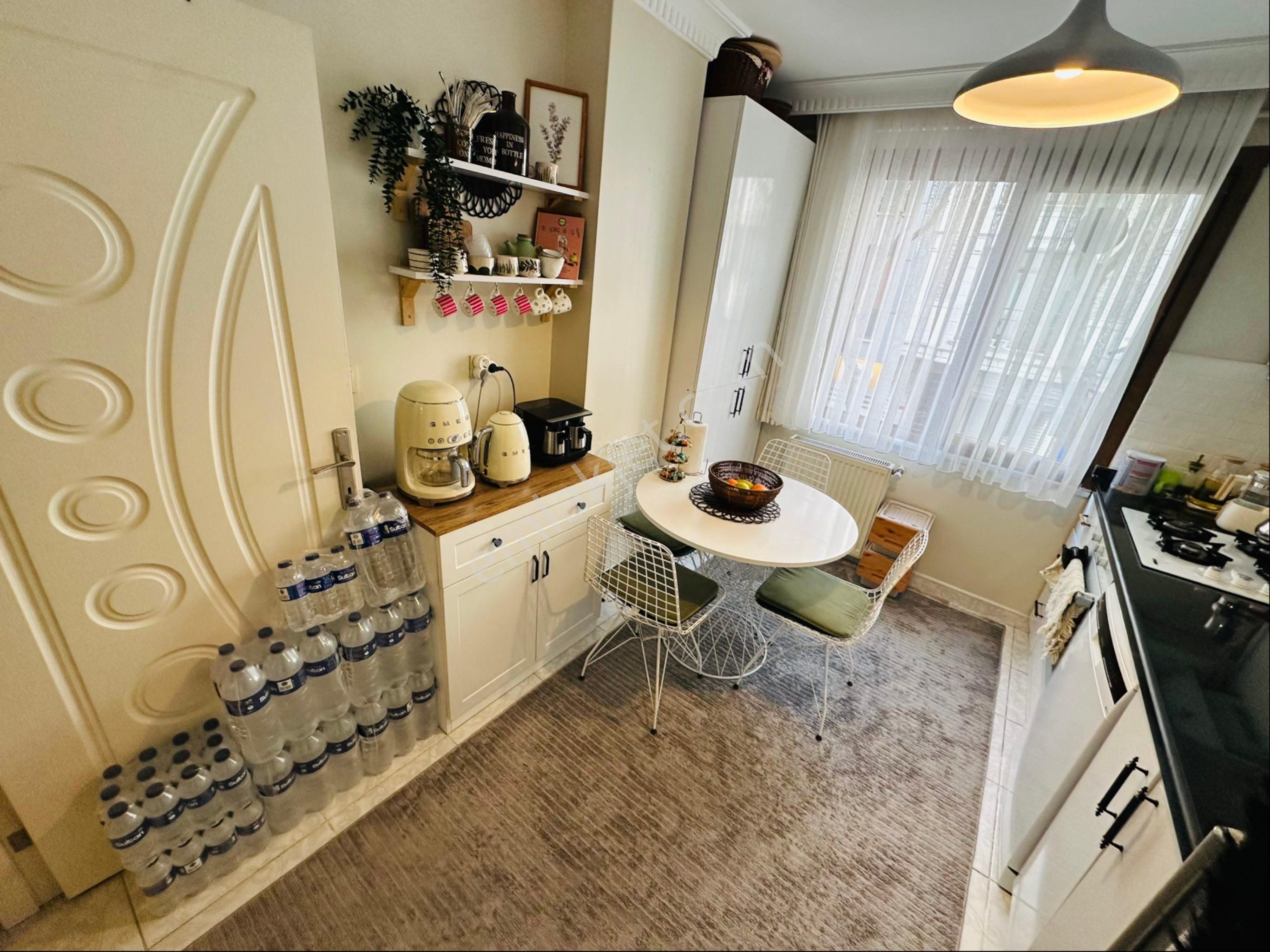 Uğurmumcu Mah’de Cadde Üzeri 2+1 95m2 Balkonlu 1.kat Daire - Görsel 10