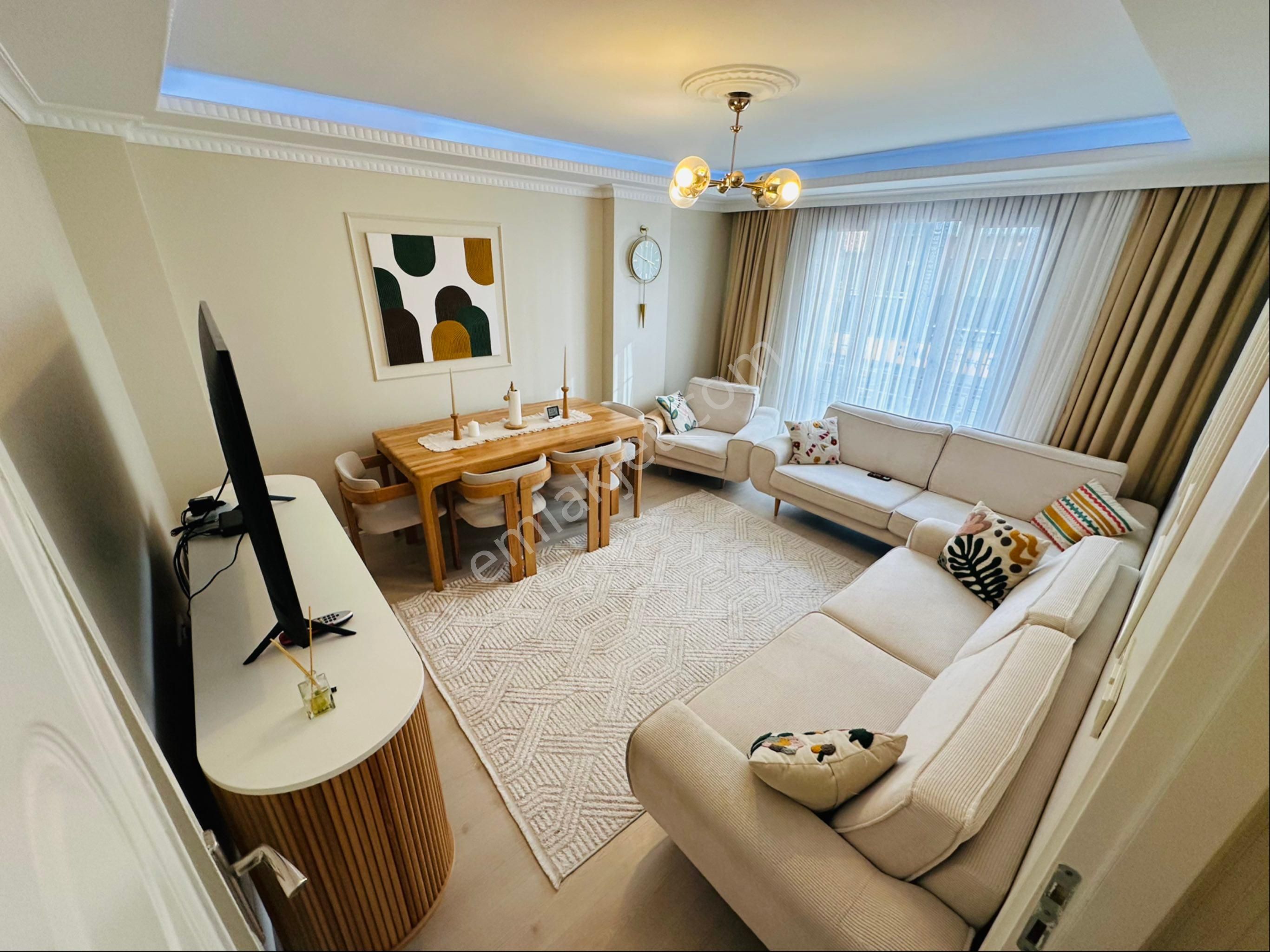 Uğurmumcu Mah’de Cadde Üzeri 2+1 95m2 Balkonlu 1.kat Daire - Görsel 2