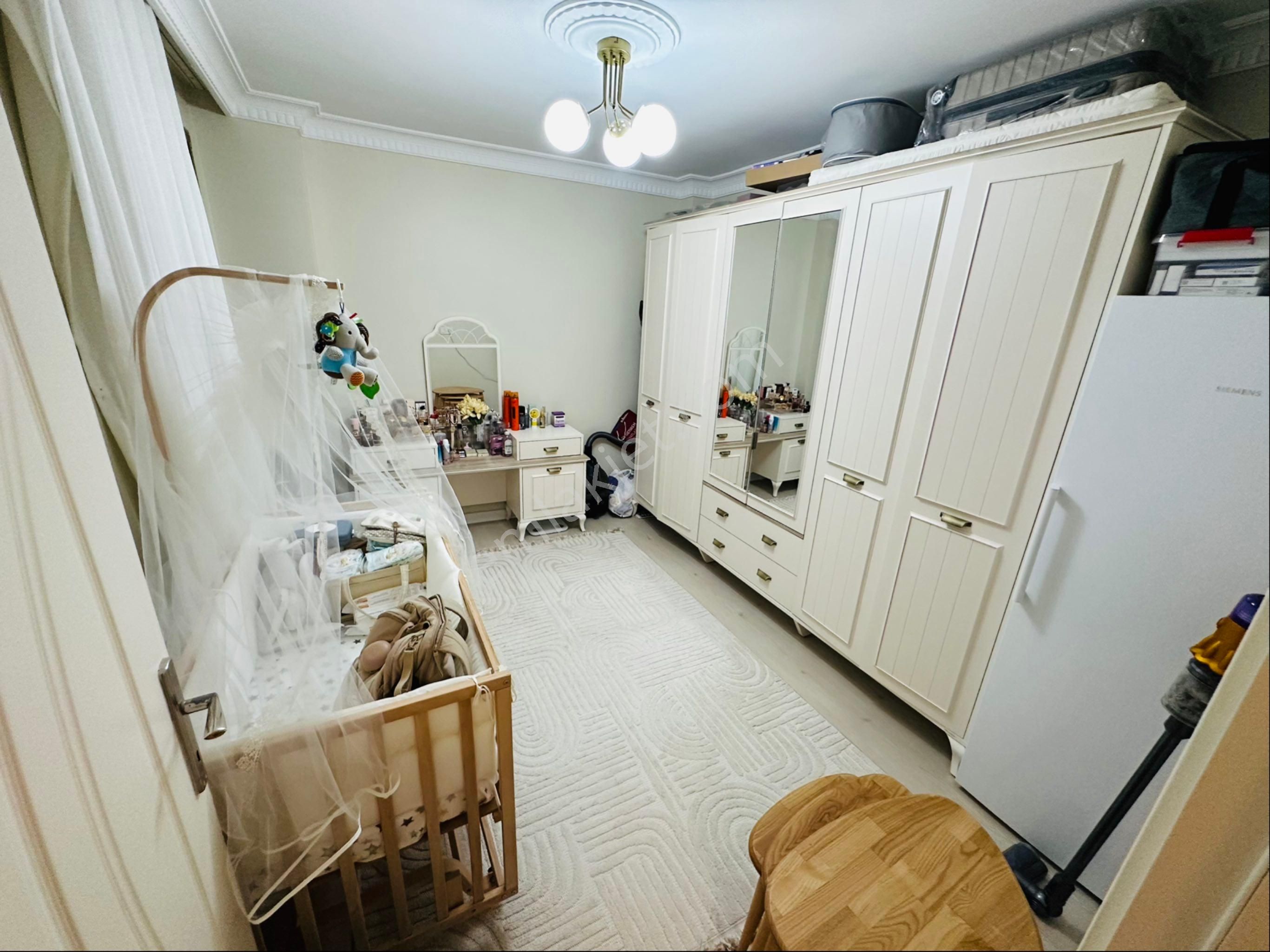 Uğurmumcu Mah’de Cadde Üzeri 2+1 95m2 Balkonlu 1.kat Daire - Görsel 19
