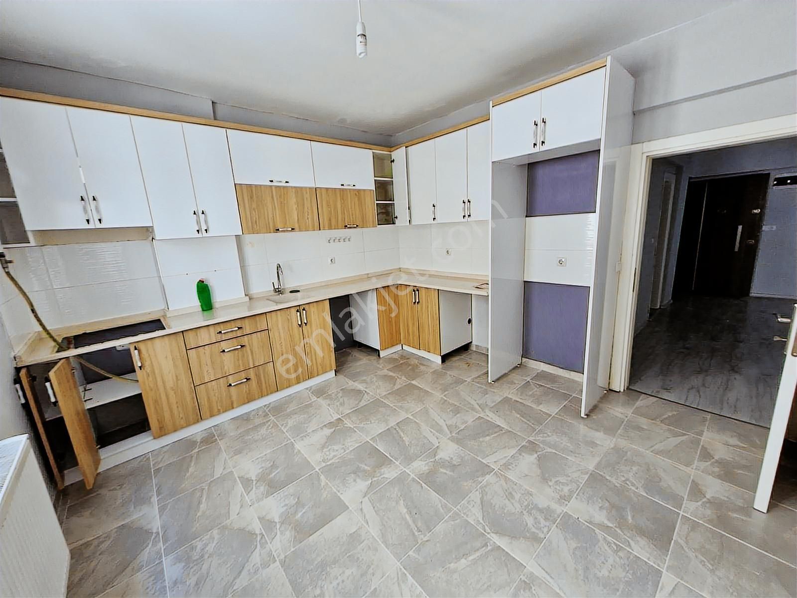 Yıldırım Demetevler'de Kiralık 2+1 Daire- 120 M2