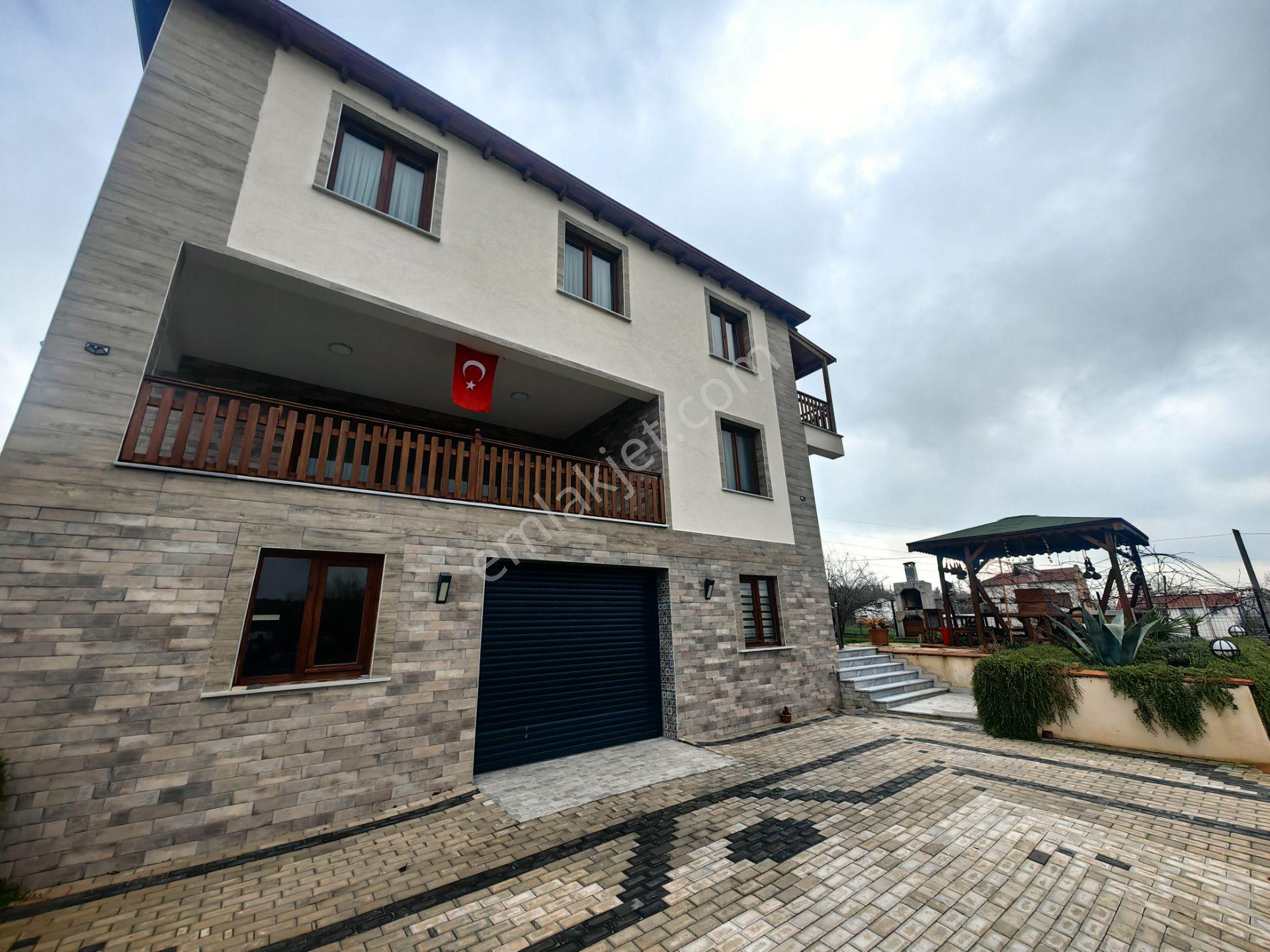 Satılık Kırklareli Pınarhisar Villa Konak 400m2 Kapalı Alan 2500m2 Arsa - Görsel 4