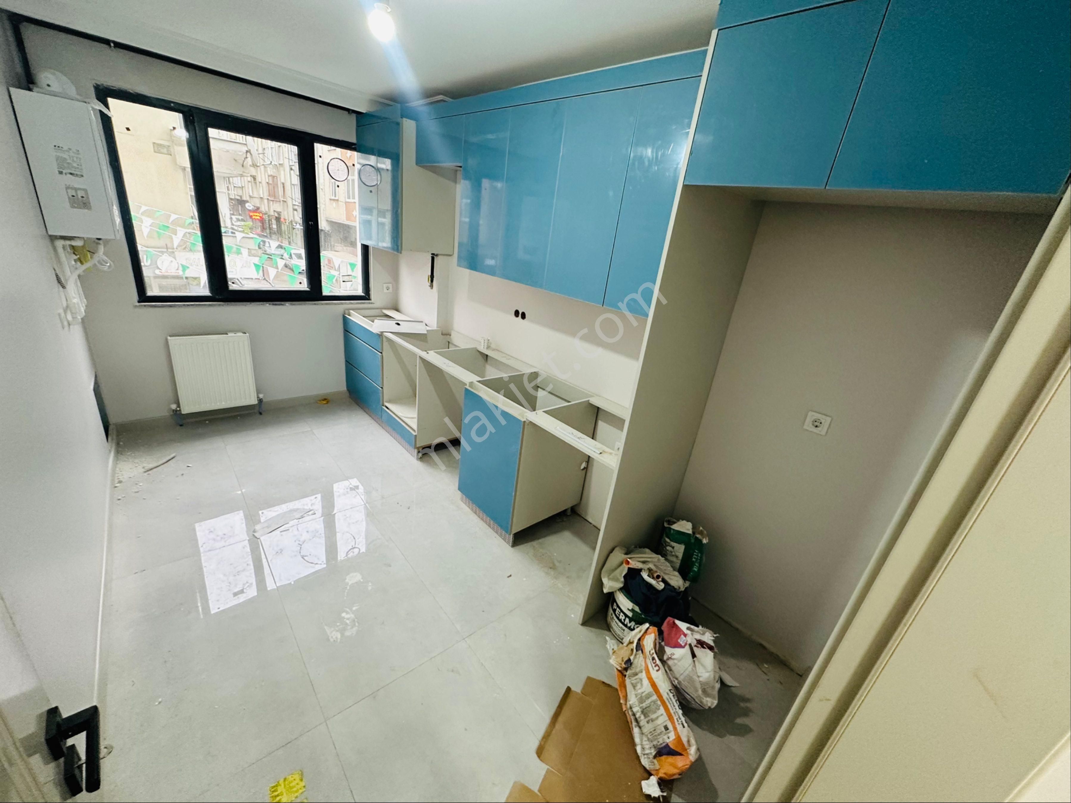 İsmetpaşa Mah’de Cadde Üzerinde 2+1 90m2 Sıfır Ara Kat Daire