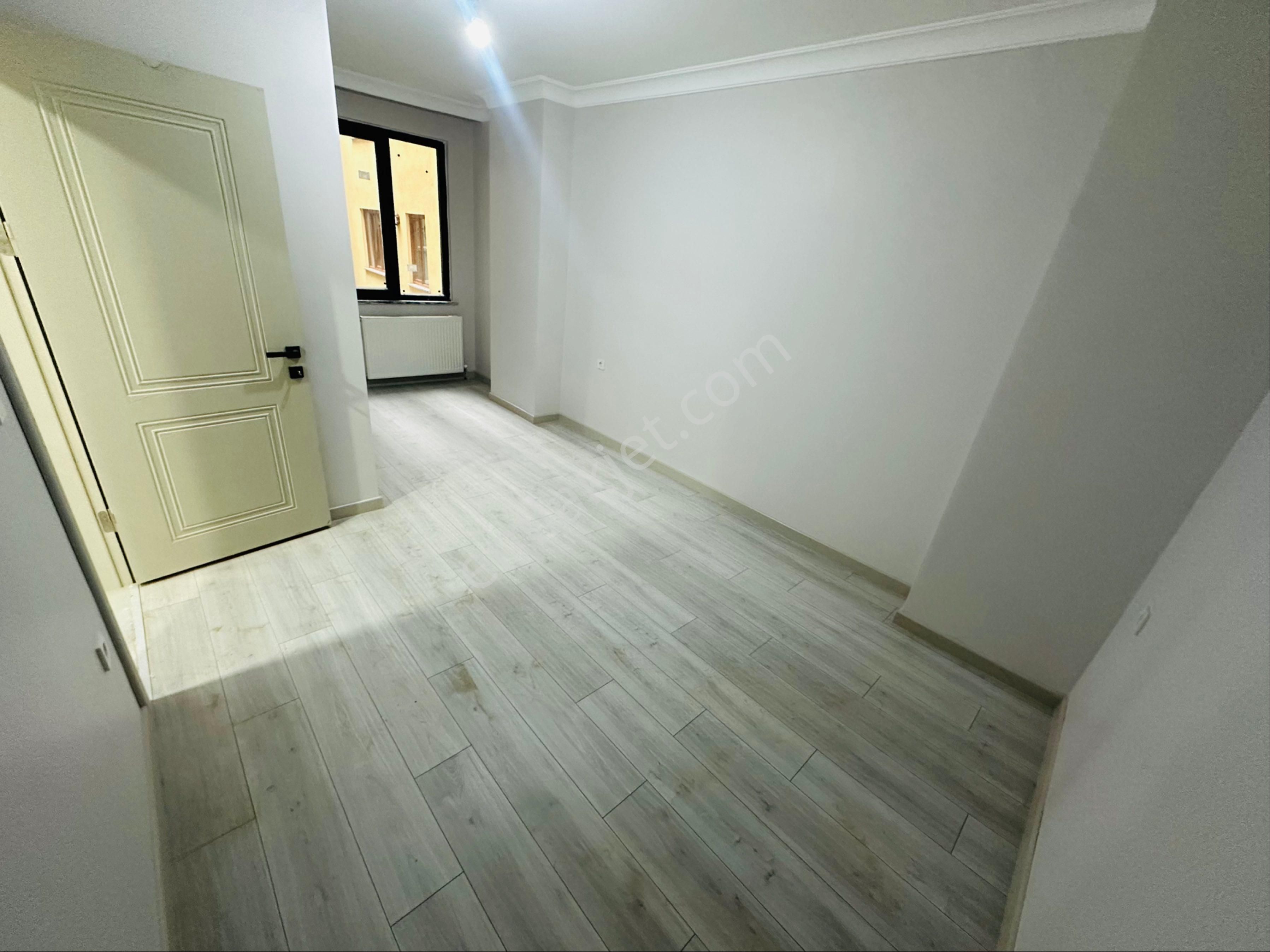 İsmetpaşa Mah’de Cadde Üzerinde 2+1 90m2 Sıfır Ara Kat Daire - Görsel 13