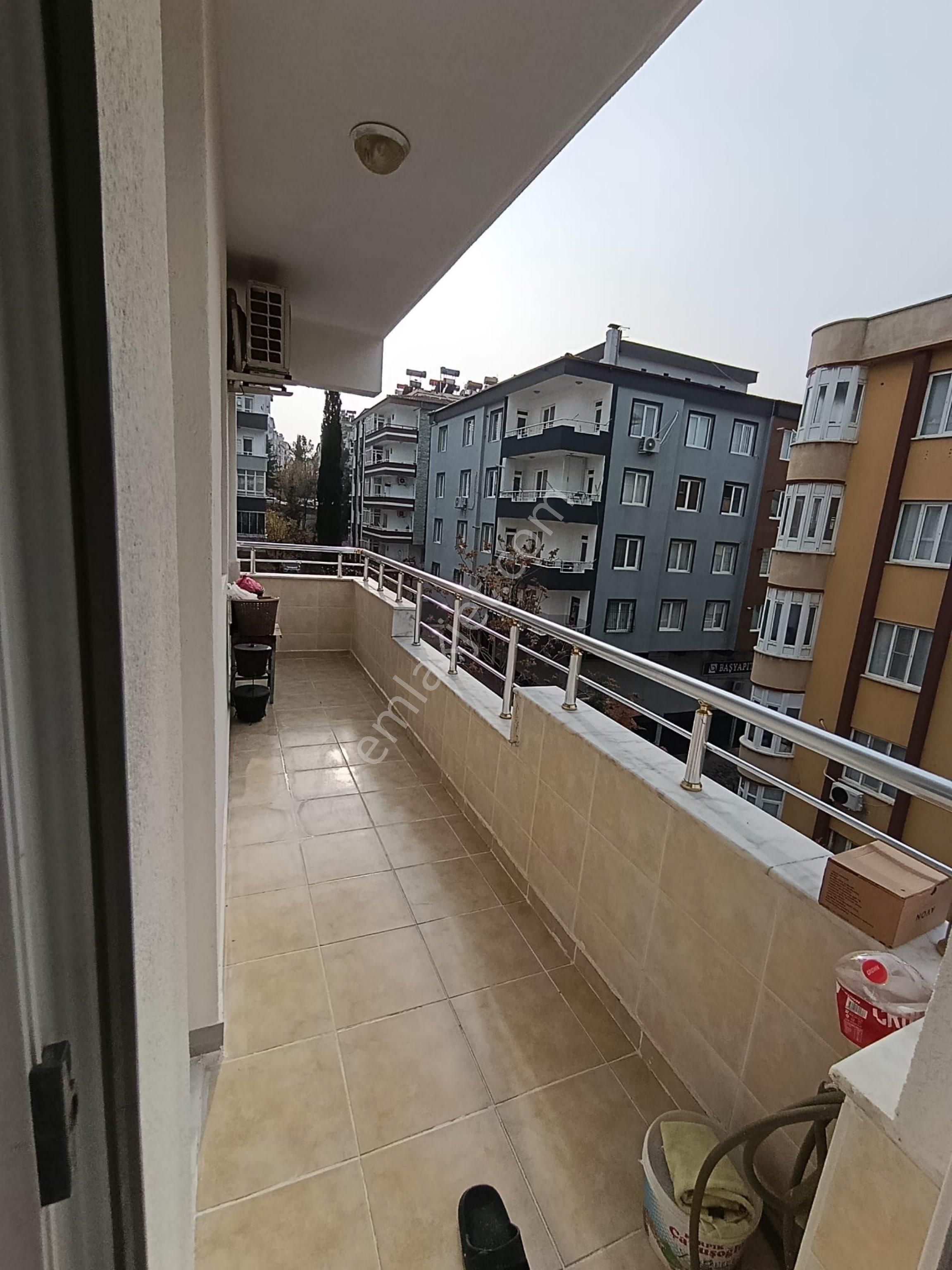 Nuray Gayrimenkulden Yeditepede Garajıyla Birlikte Satılık 2+1 Daire - Görsel 13