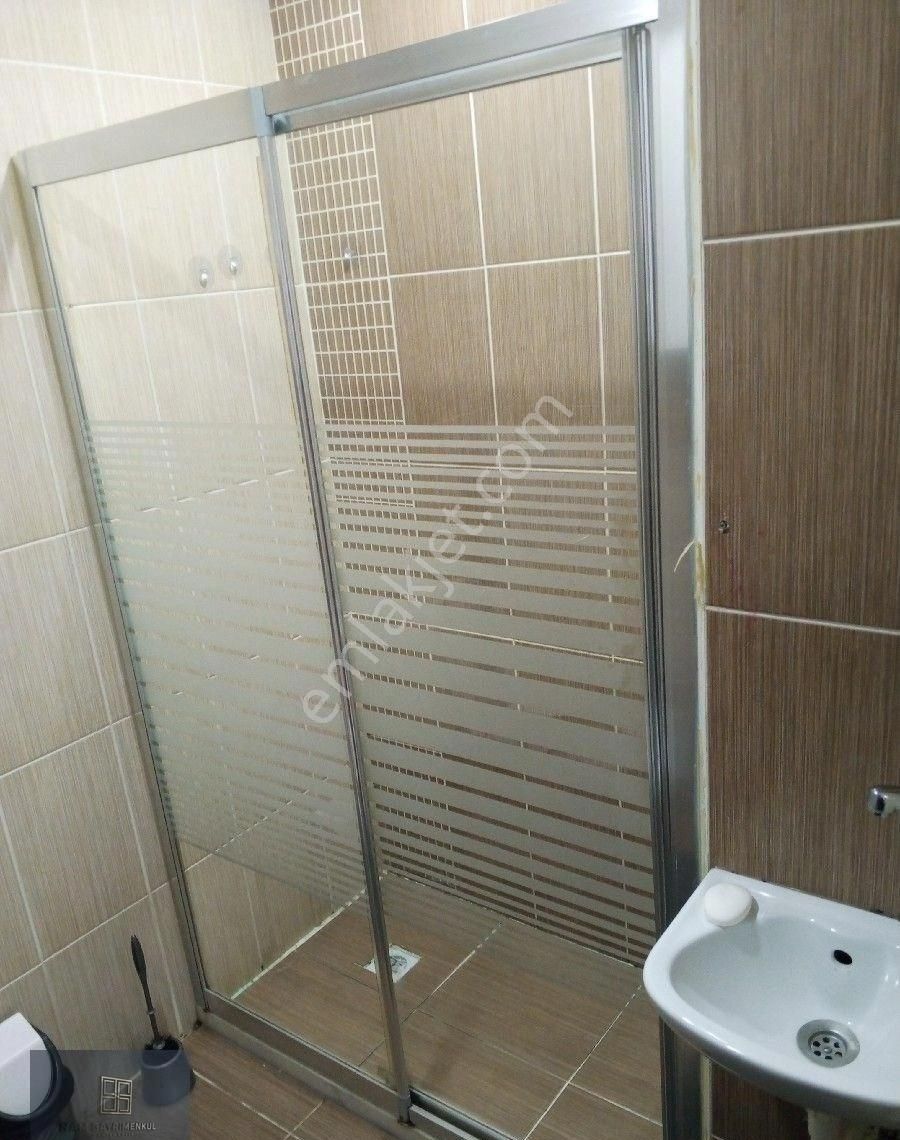 Üniversite Caddesi'nde 1+1 Eşyalı Kiralık Daire - Görsel 6