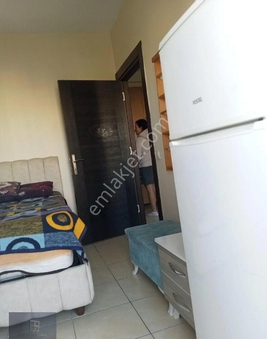 Üniversite Caddesi'nde 1+1 Eşyalı Kiralık Daire - Görsel 12