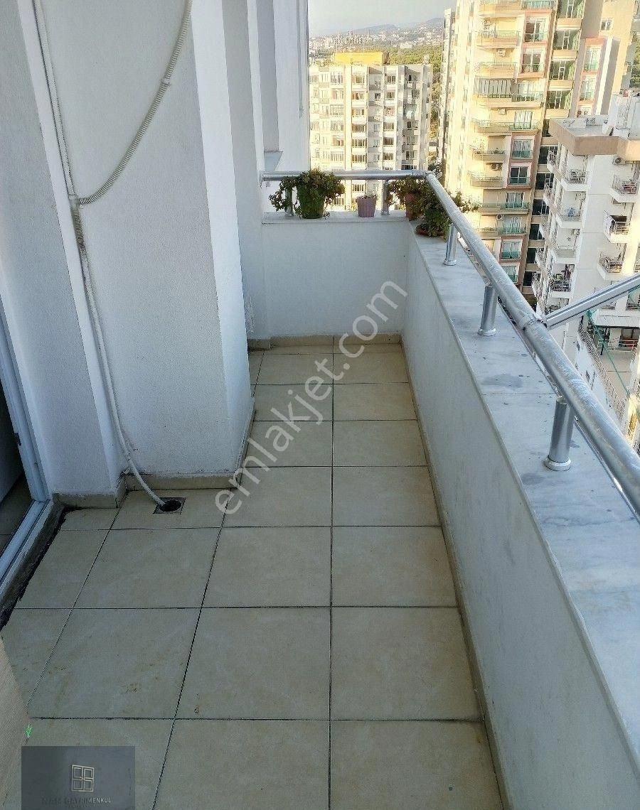 Üniversite Caddesi'nde 1+1 Eşyalı Kiralık Daire - Görsel 11