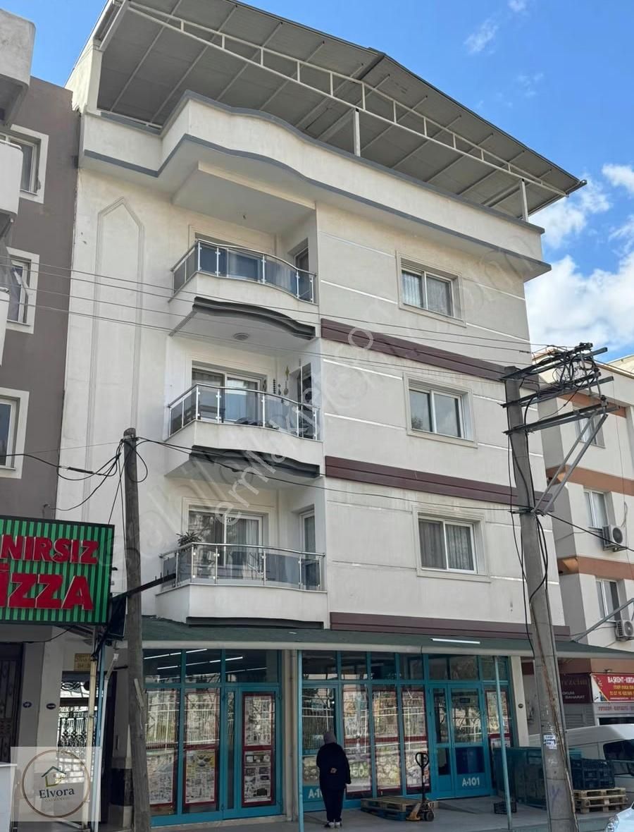Buca Hoca Ahmet Yesevi Cadde Üzerin De 2+1 Kiralık Daire