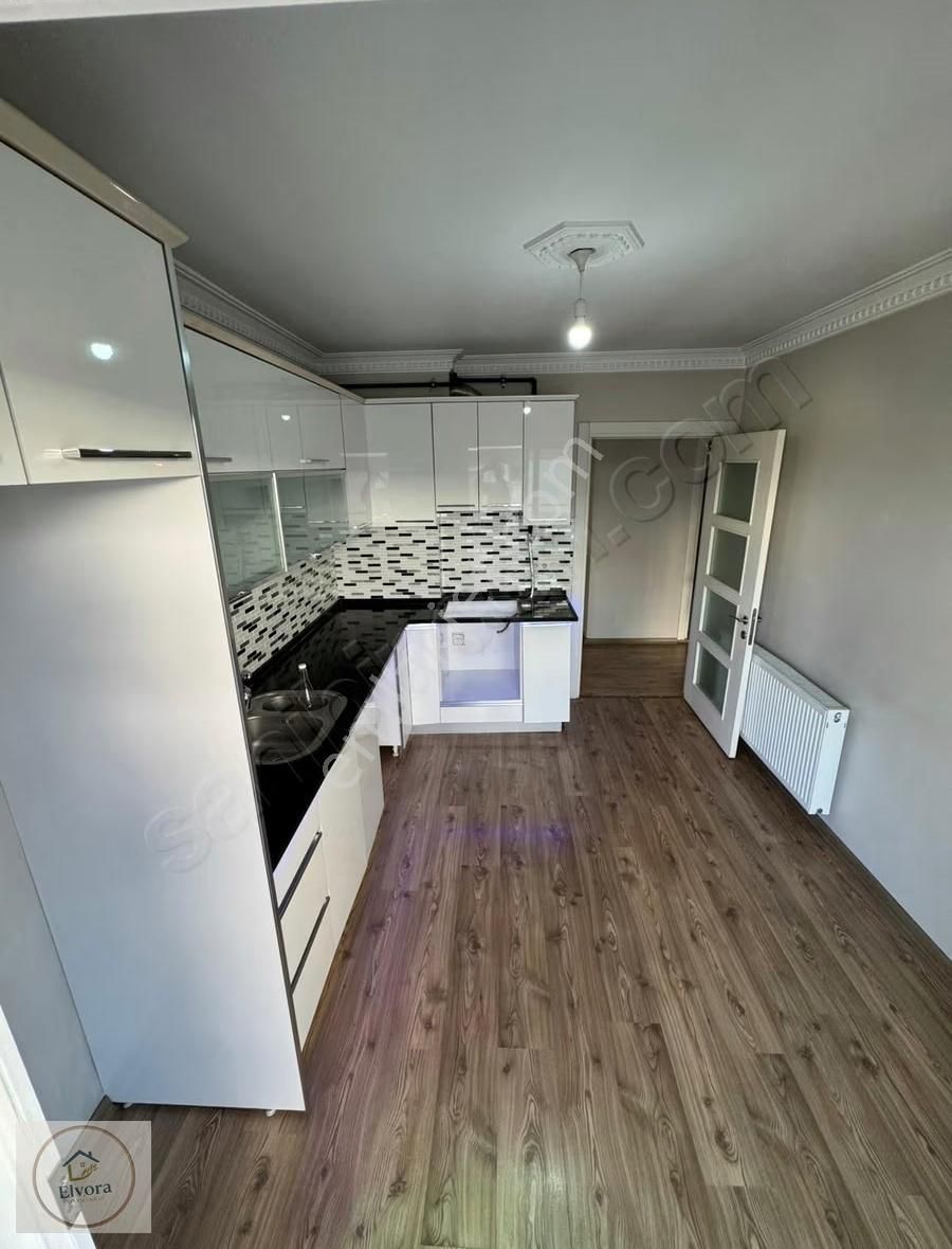 Buca Hoca Ahmet Yesevi Cadde Üzerin De 2+1 Kiralık Daire - Görsel 8