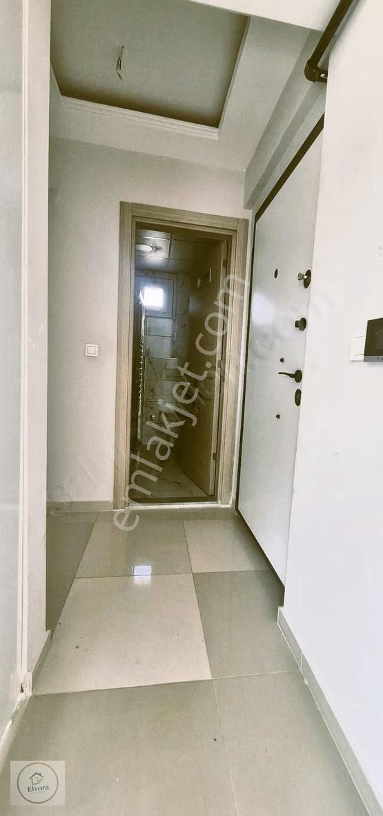Buca Homeros Bulvarı'nda Kiralık 1+1 Daire - Görsel 4