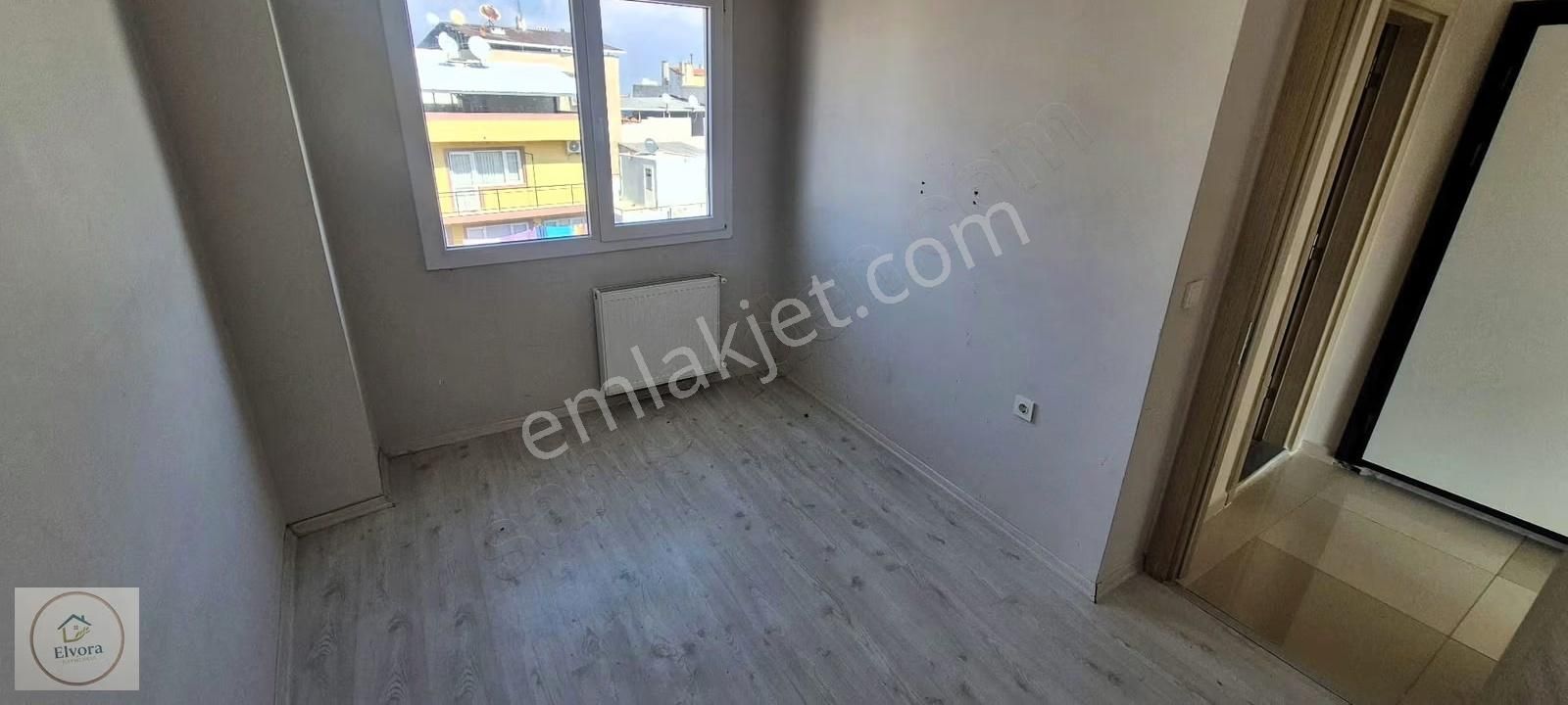 Buca Homeros Bulvarı'nda Kiralık 1+1 Daire - Görsel 6