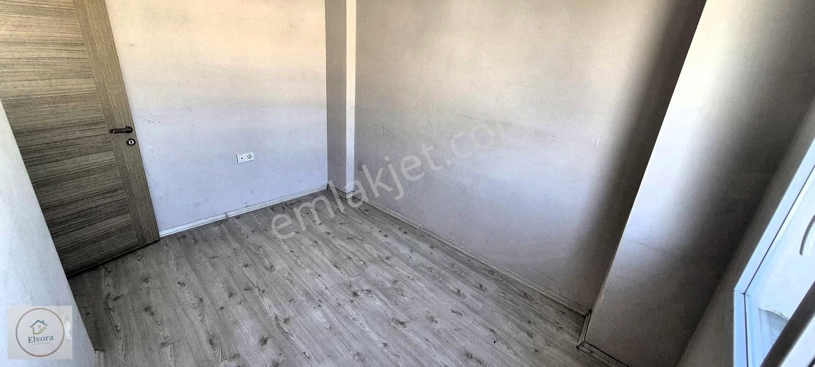 Buca Homeros Bulvarı'nda Kiralık 1+1 Daire - Görsel 2
