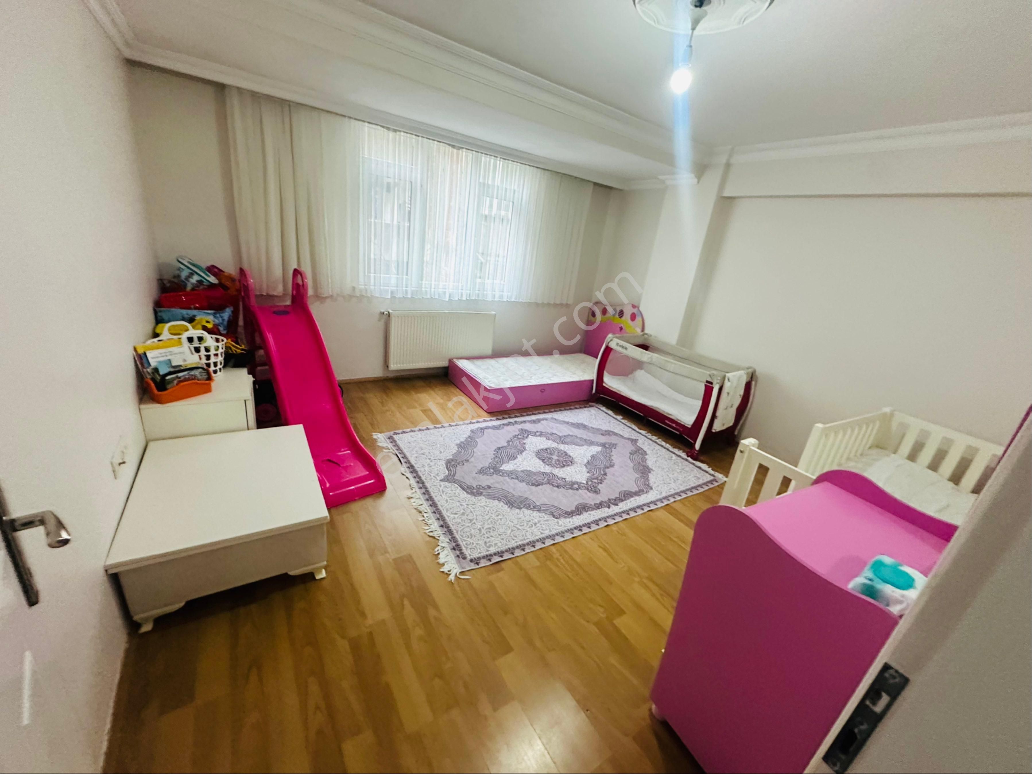 Esentepe Mah’de Cadde Üzerinde 3+1 140m2 Satılık Ara Kat Daire - Görsel 24