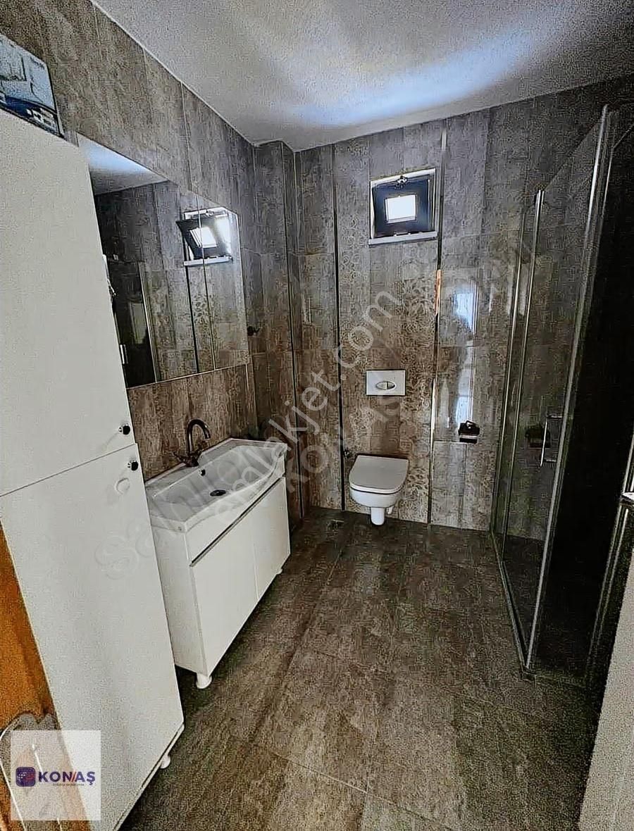 Konaştan Eski Habiblerde Satılık 2+1 Daire - Görsel 4