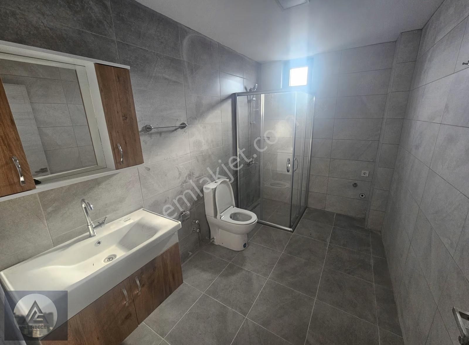 Altınova Merkez'de Satılık 1+1 Daireler - Görsel 11