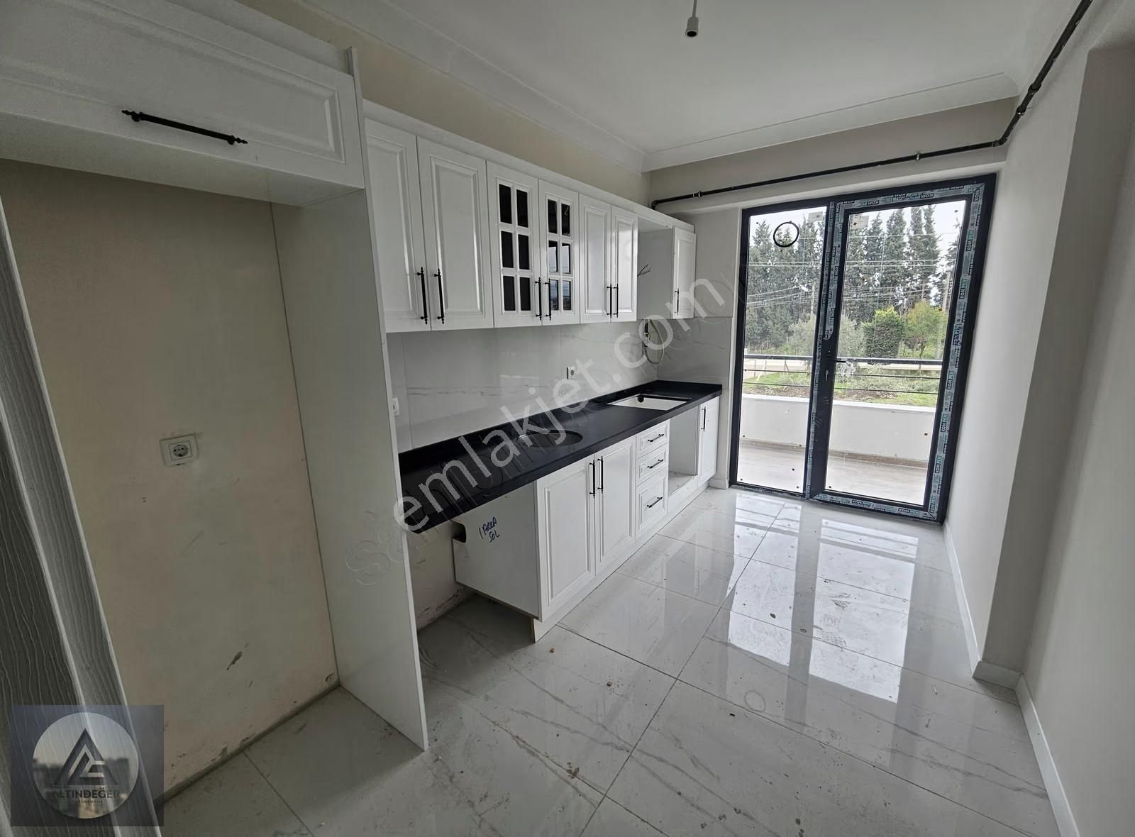 Altınova Cumhuriyet Mahallesinde Satılık 2+1 Lüks Daireler - Görsel 9