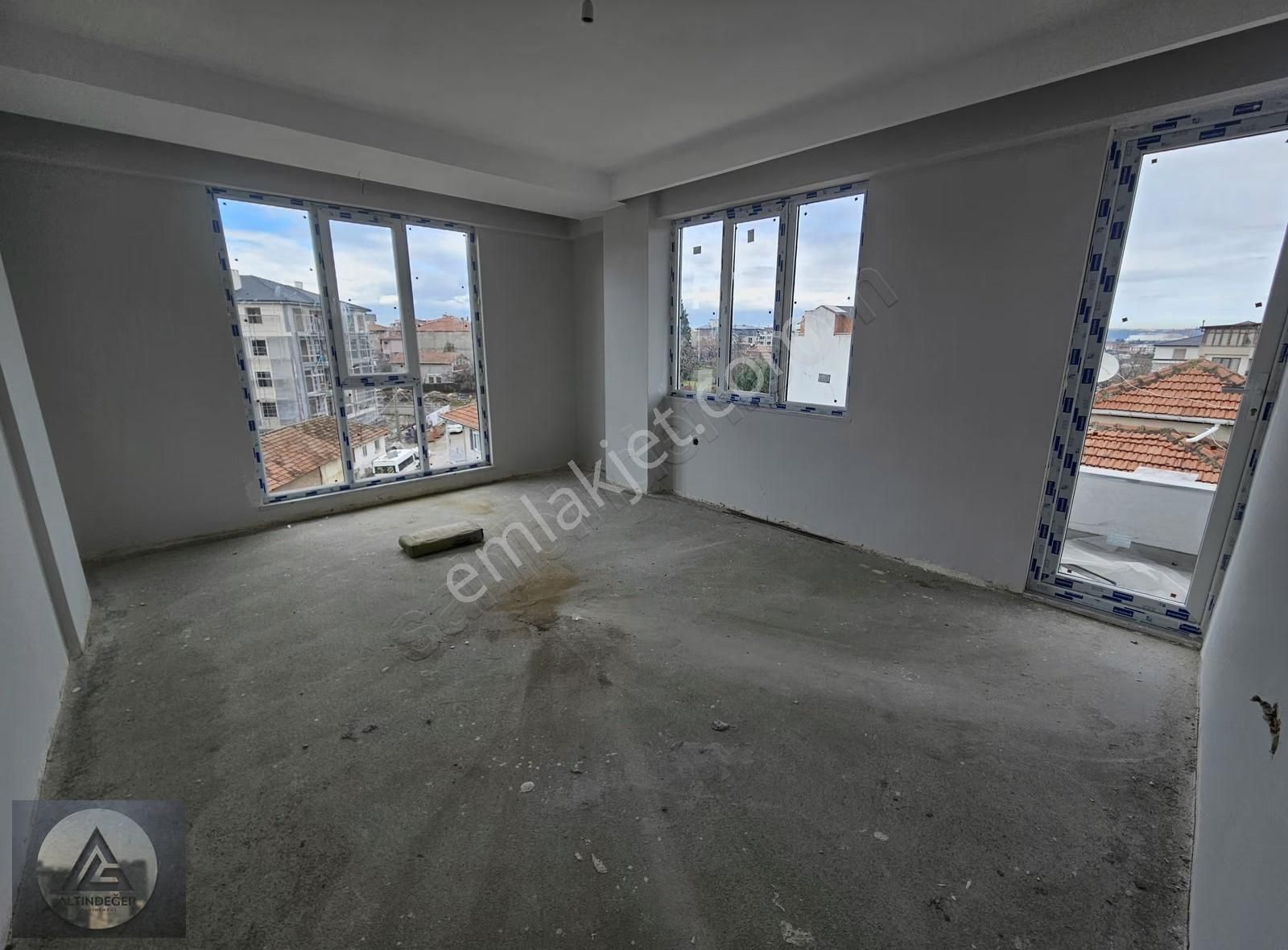 Altınova Merkez'de Uygun Fiyata Satılık 3+1 Sıfır Daireler - Görsel 17