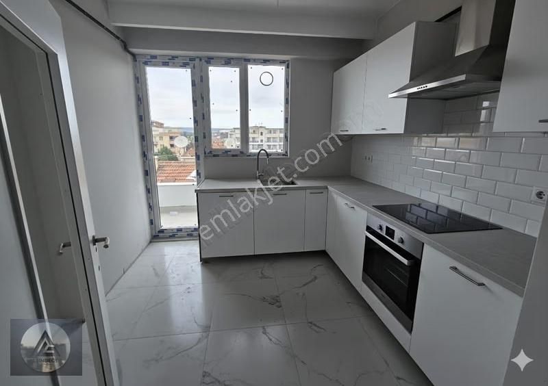 Altınova Merkez'de Uygun Fiyata Satılık 3+1 Sıfır Daireler - Görsel 9