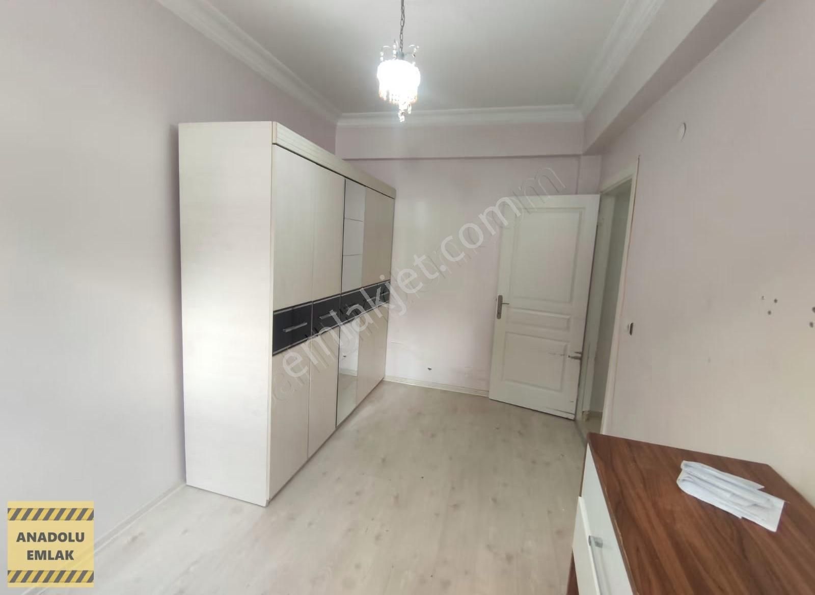 Yeni Binadan Satılık Düz Giriş Daire İskanlı - Görsel 8