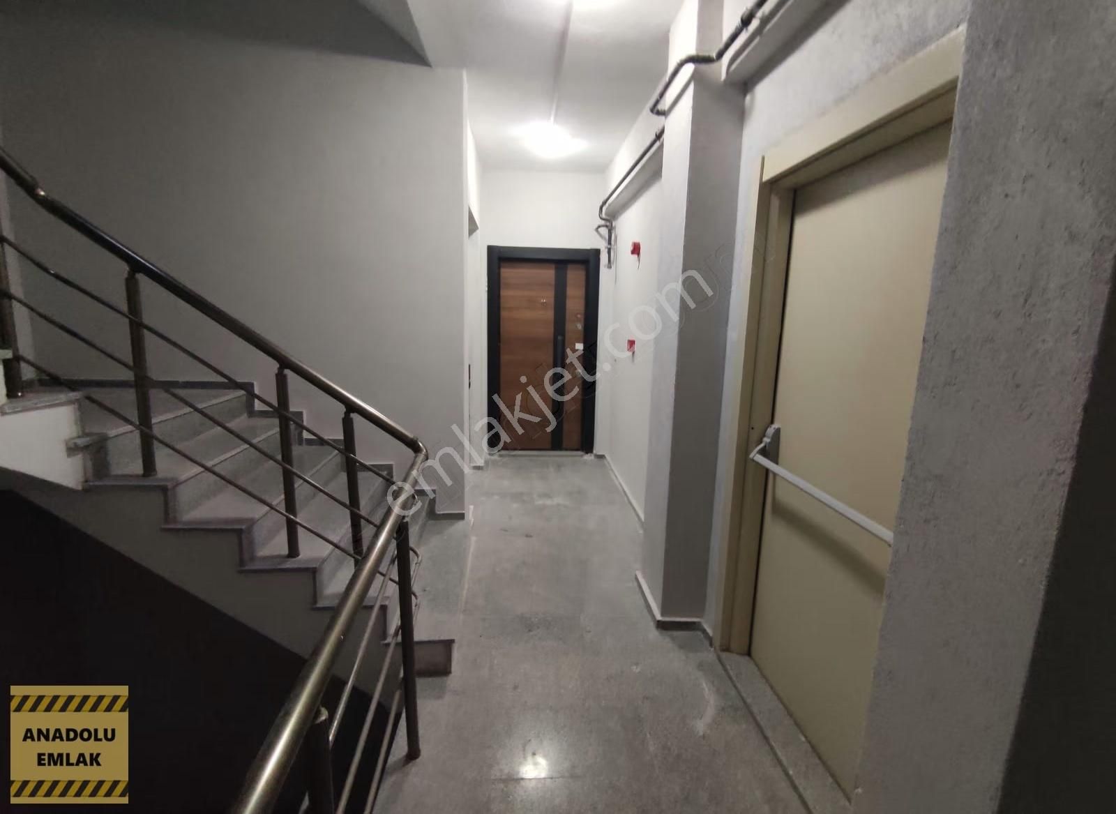 Sıfır Binadan Satılık Ebeveyn Banyolu 3+1 Ara Kat Daire - Görsel 23