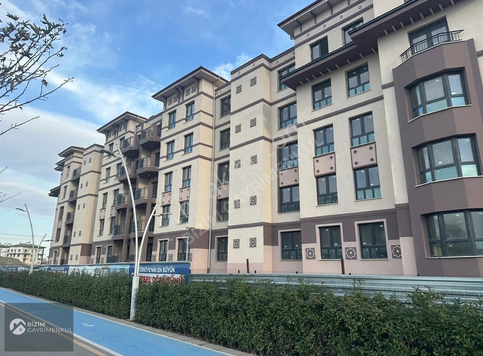 Millet Bahçesi Manzaralı 2+1 Zemin Kat 95 M2 Satılık Daire - Görsel 13