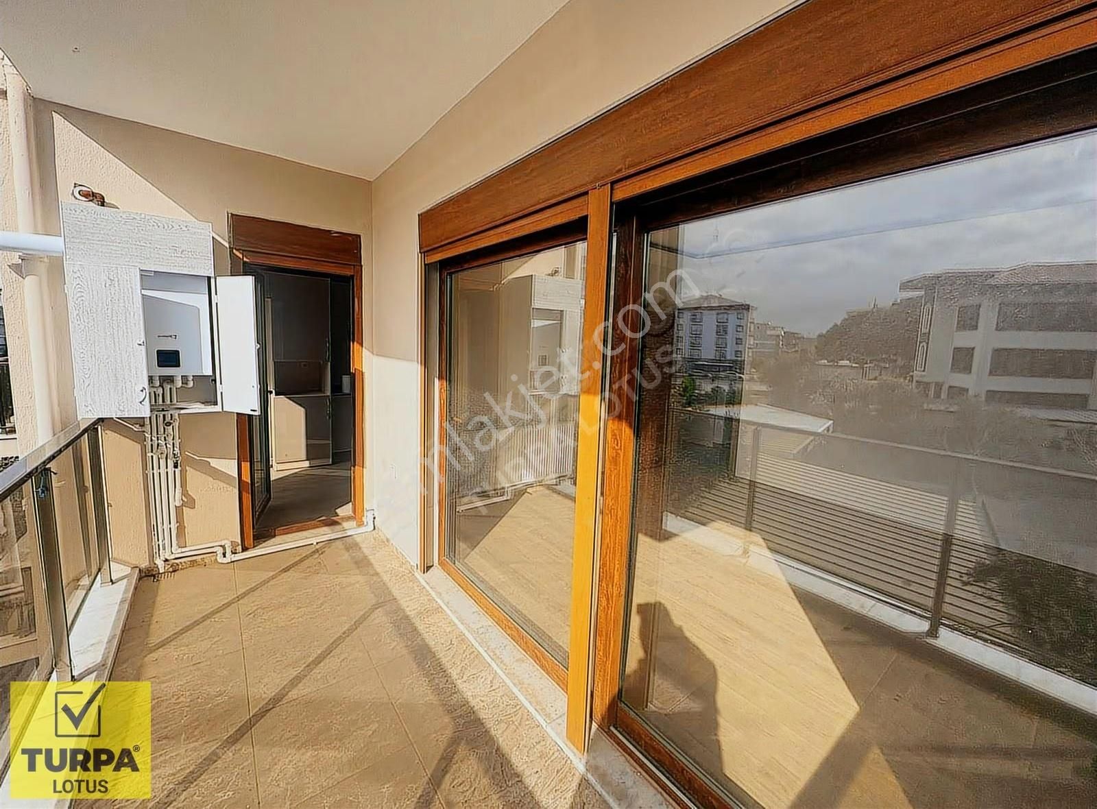 Seferihisar Emniyet Yanı 3+1 Kiralık Daire - Görsel 18