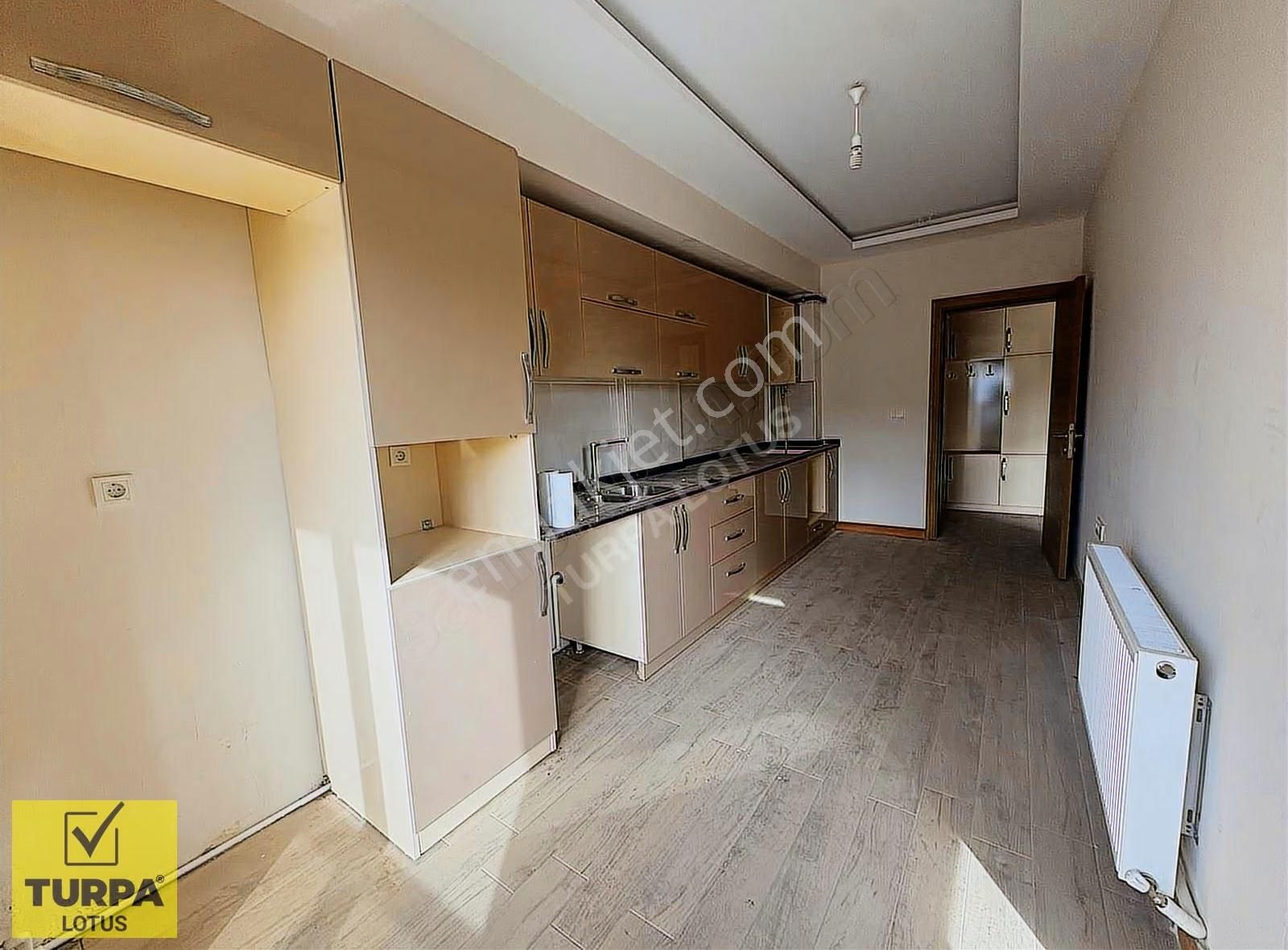Seferihisar Emniyet Yanı 3+1 Kiralık Daire - Görsel 8