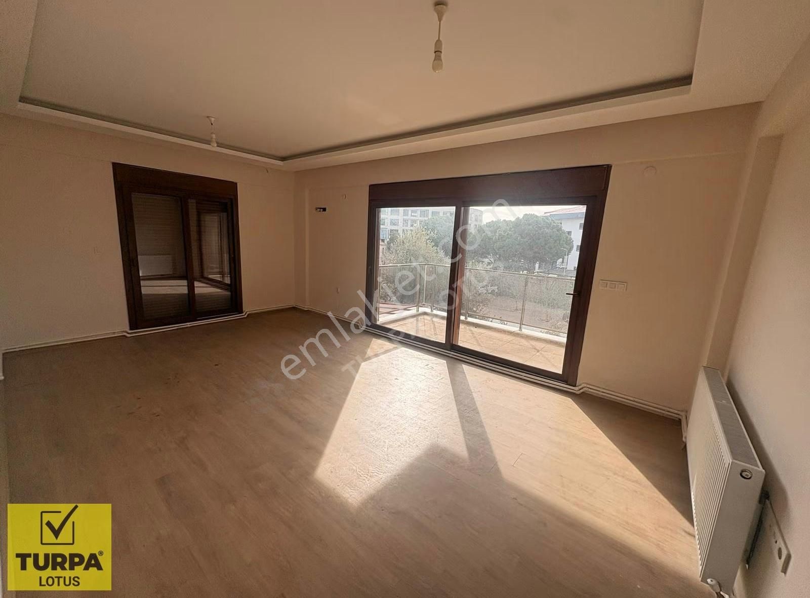 Seferihisar Emniyet Yanı 3+1 Kiralık Daire - Görsel 7