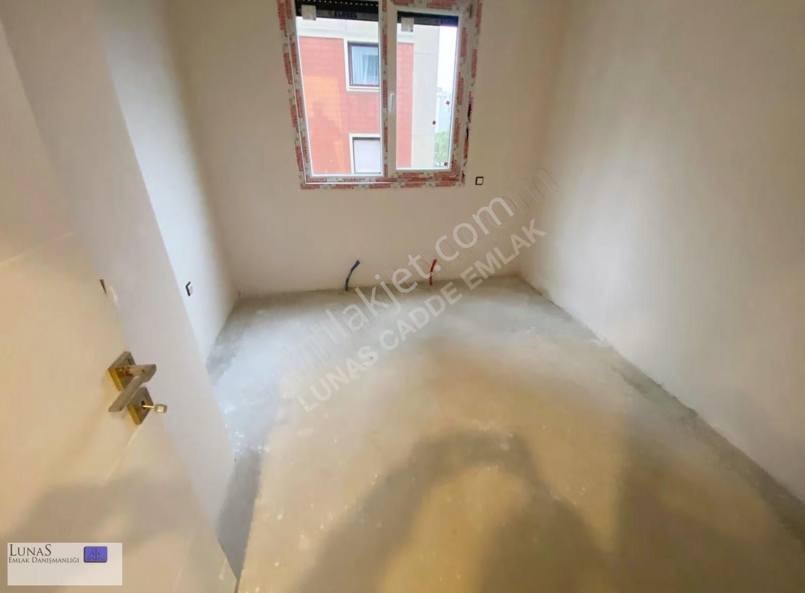 Suadiye Bağdat Cadde'ye 4. Binada 2+1 Sıfır 75m2 Net Daire - Görsel 26