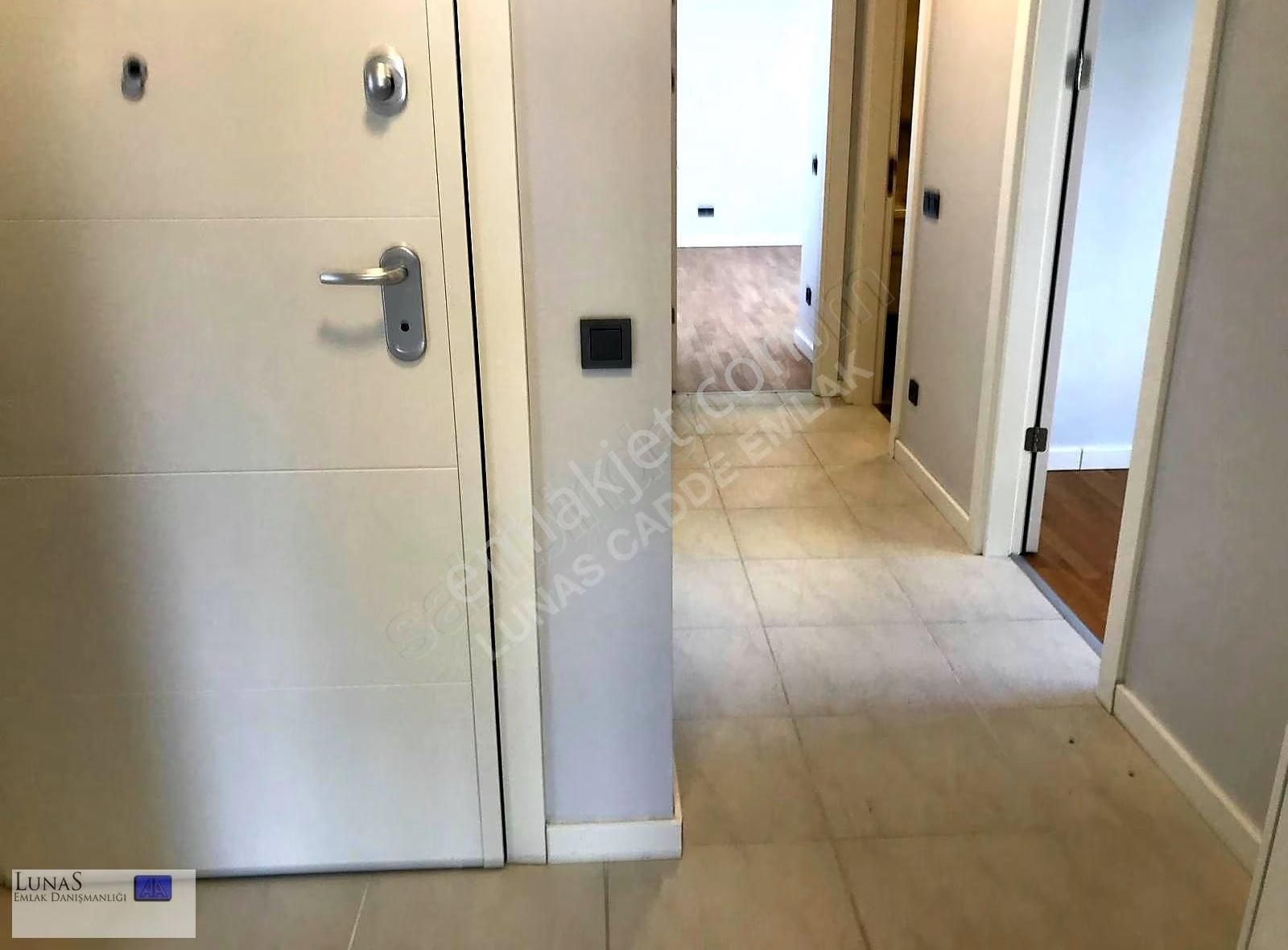 Lunas'dan Göztepe'de Bağdat Cad. Yakın 2017 Yapımı 80 M2 2+1 - Görsel 12