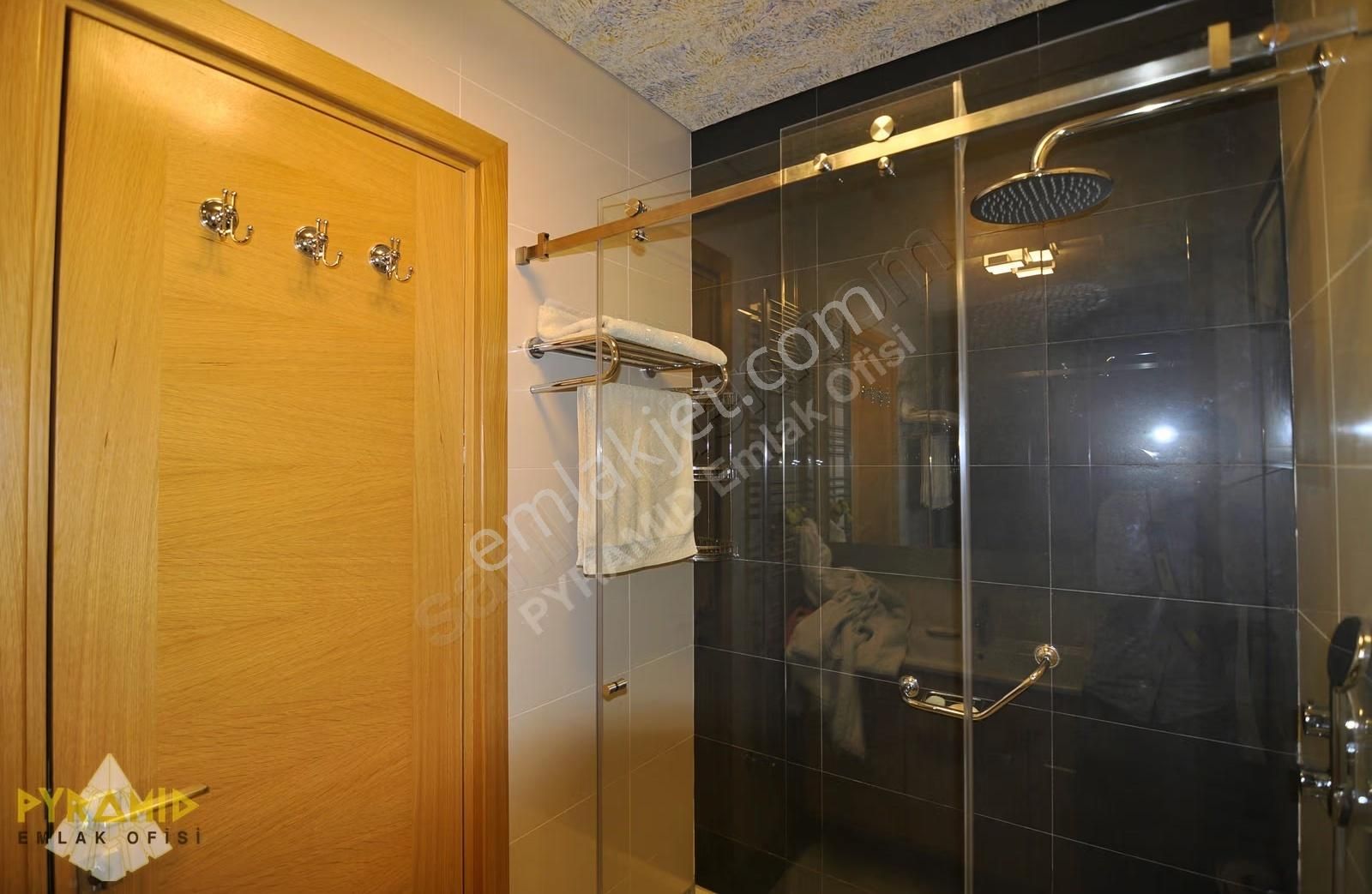 Pyramıd'den Yalı Ataköy Mobilyalı Lüx Deniz Manzaralı Eşsiz 1+1 - Görsel 31