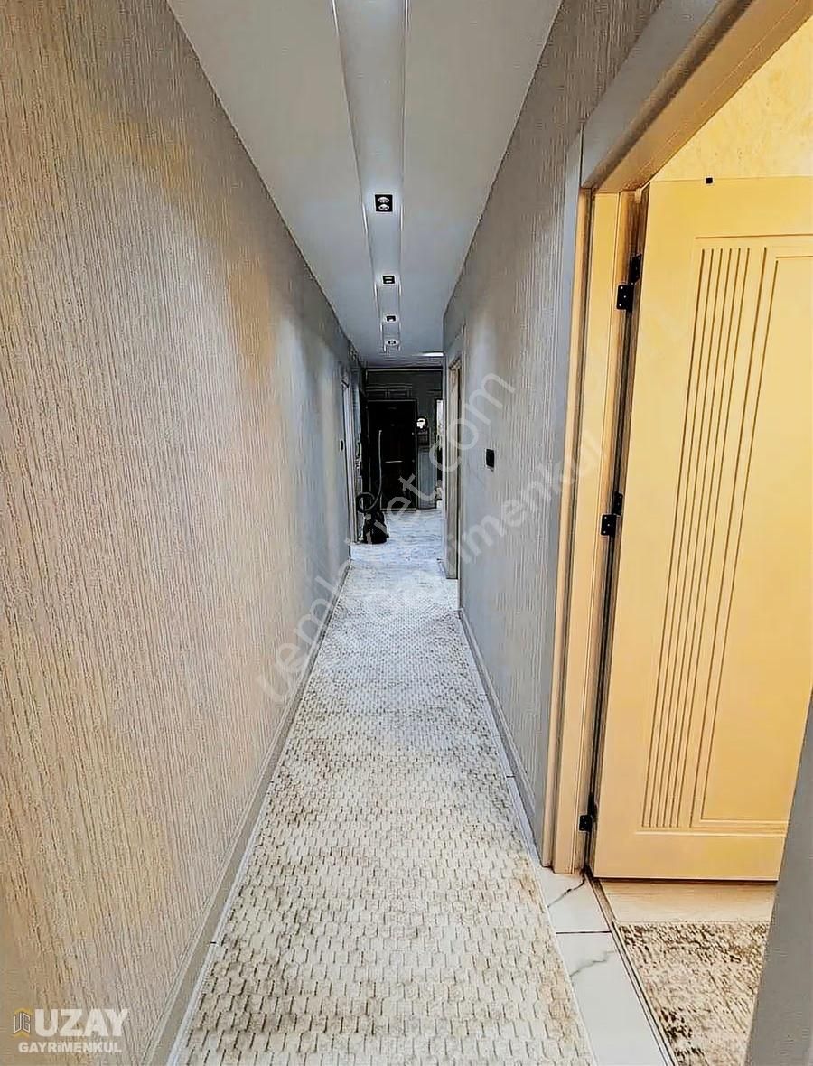 Stars Class Sitesi'nde Satılık 3.5+2 Ara Kat Daire - Görsel 4