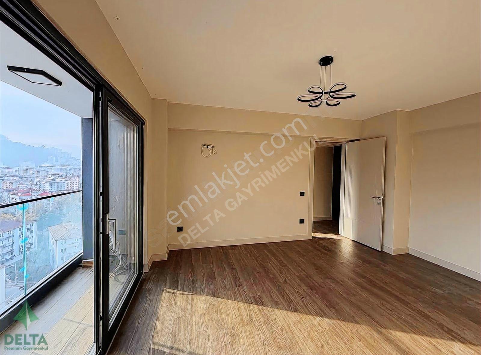 A Plaza İş Merkezi'nde Satılık 2+1 Manzaralı Ofis!! - Görsel 35