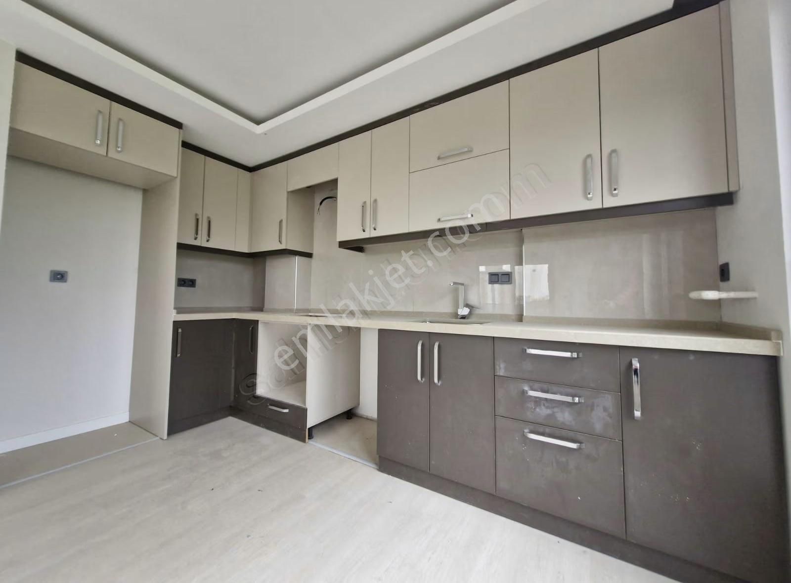 Yeniköy Merkezde 2+1 Satılık Daire - Görsel 5