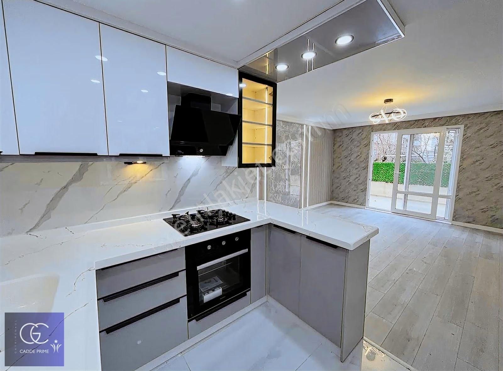 Cadde'den Şehirde Bahçeli Hayat Modern Tasarımlı 2+1 Daire - Görsel 12