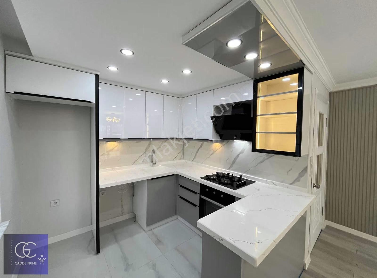 Cadde'den Şehirde Bahçeli Hayat Modern Tasarımlı 2+1 Daire - Görsel 15