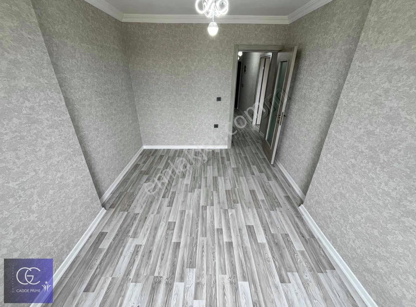 Cadde'den Asansörlü Öncephe Geniş Kullanım 1+1 Satılık Daire - Görsel 21